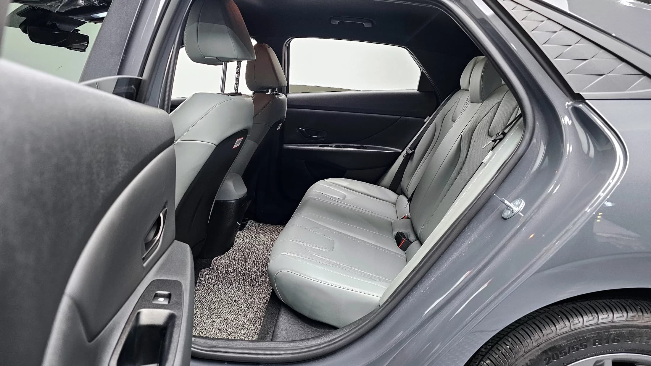 Hyundai AVANTE (Хендай Элантра) 1.6 LPi Modern, 2023 г. 55211 км. — фото 12