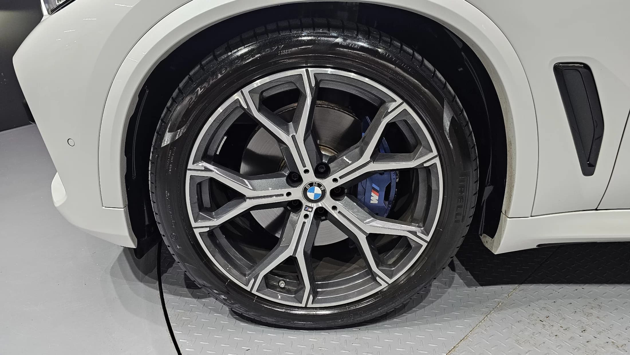 BMW X5 xDrive 40i M Sport, 2023 г. 14963 км. — фото 5