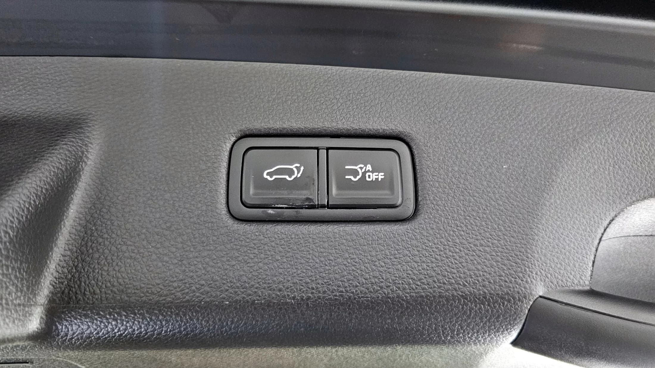 Kia Carnival 7-Seater Signature, 2023 г. 79803 км. — фото 18
