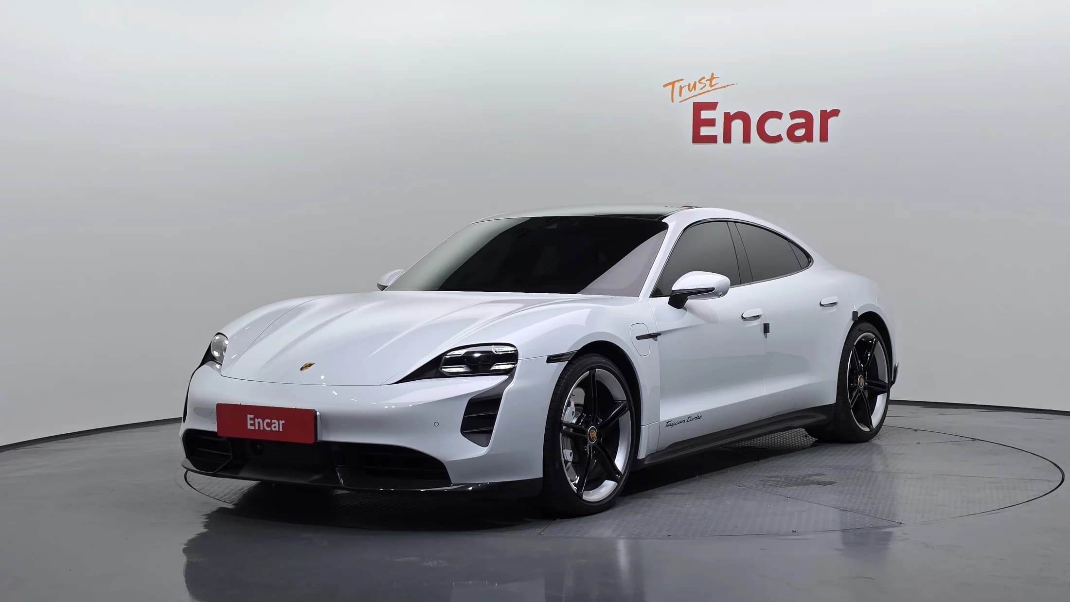 Porsche TAYCAN Turbo, электромобиль, 2021 г. 34603 км.