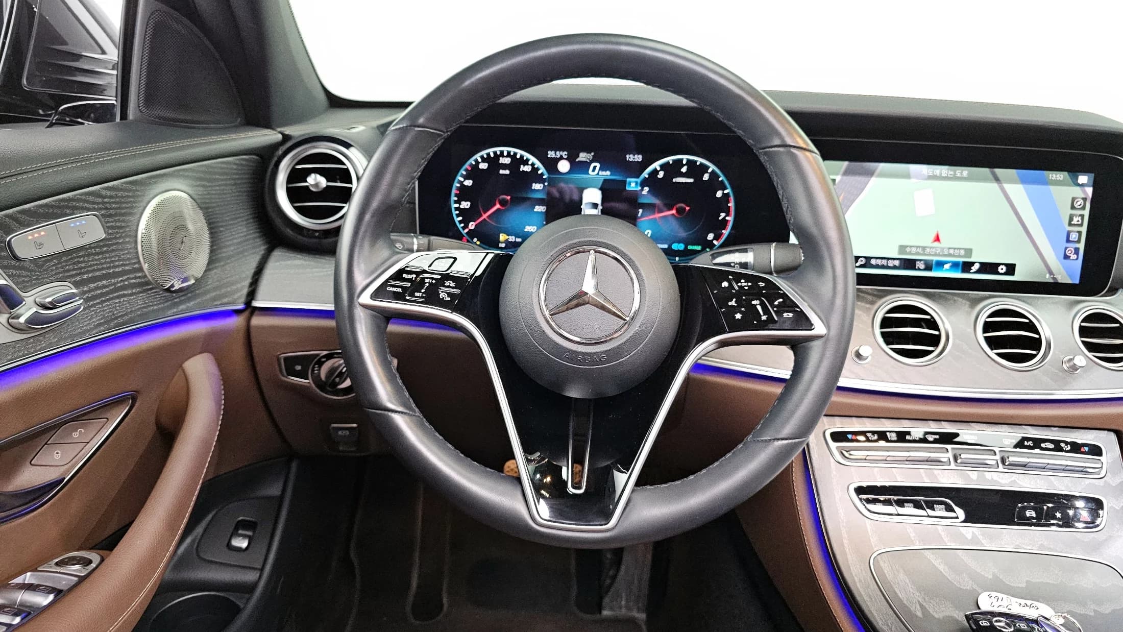 Mercedes-Benz E-Class E350 4MATIC Exclusive, 2022 г. 76013 км. — фото 13