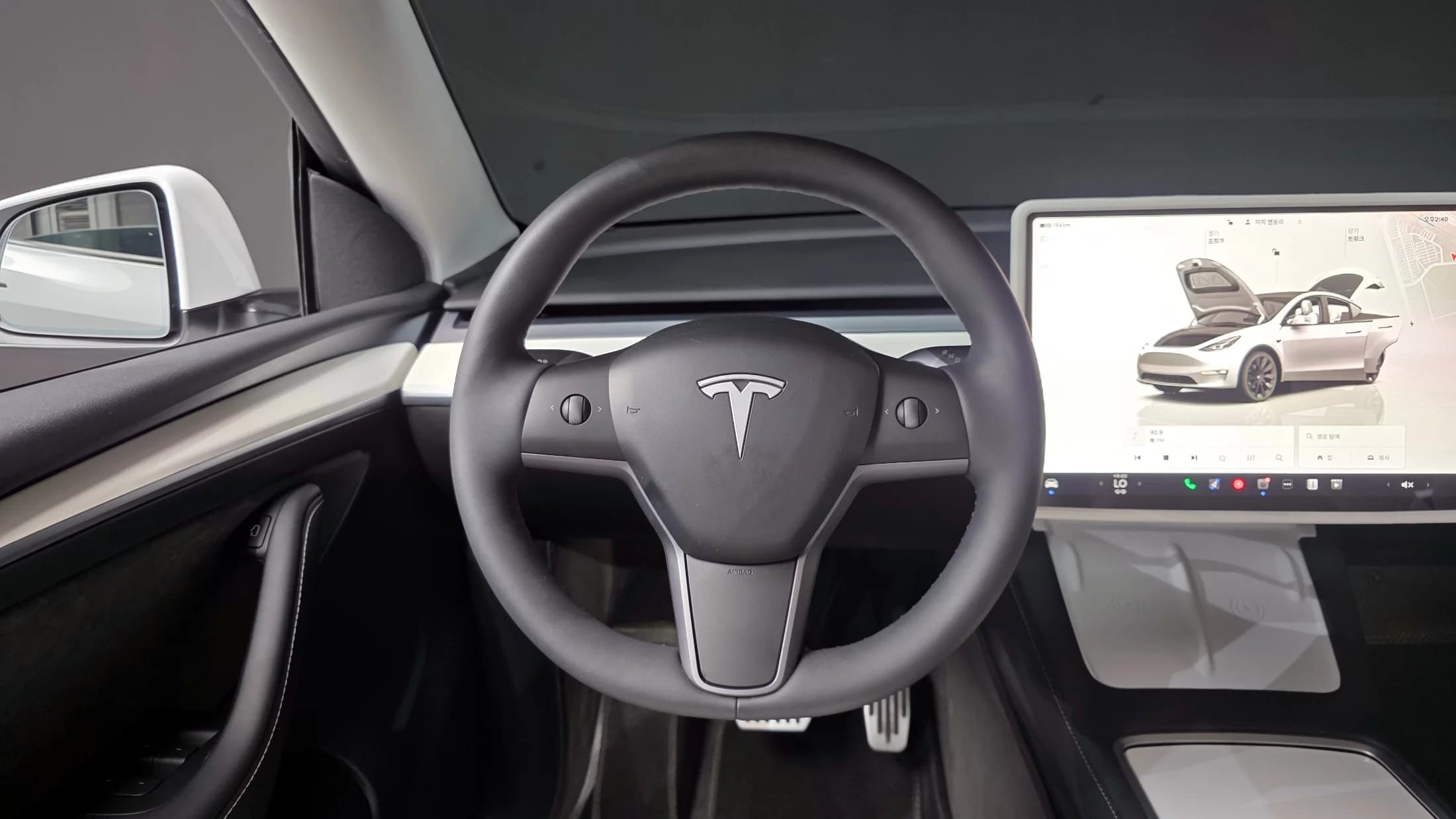Tesla Model Y RWD, электромобиль, 2023 г. 14681 км. — фото 13