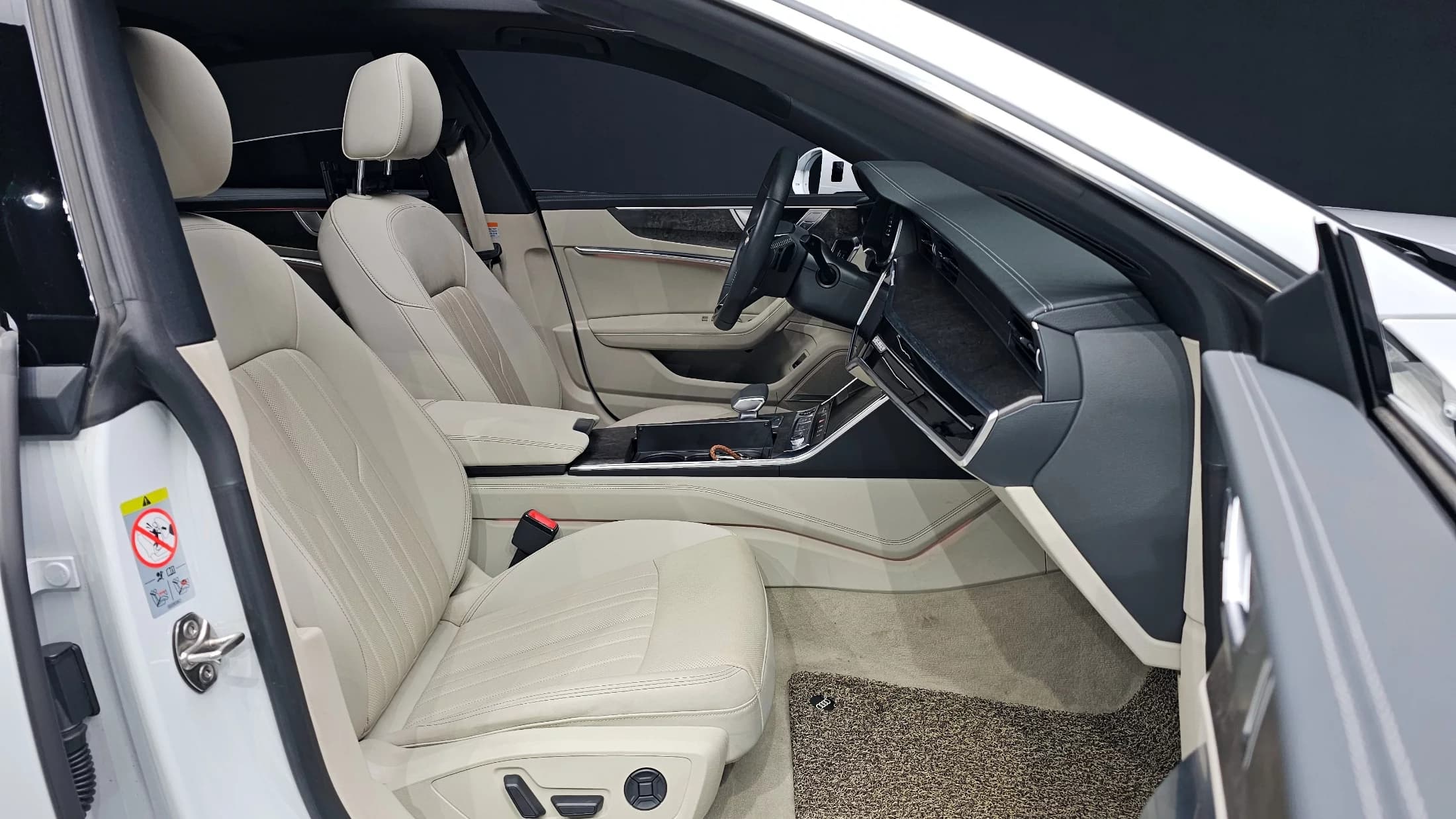 Audi A7 45 TDI Quattro Premium, 2021 г. 43249 км. — фото 10