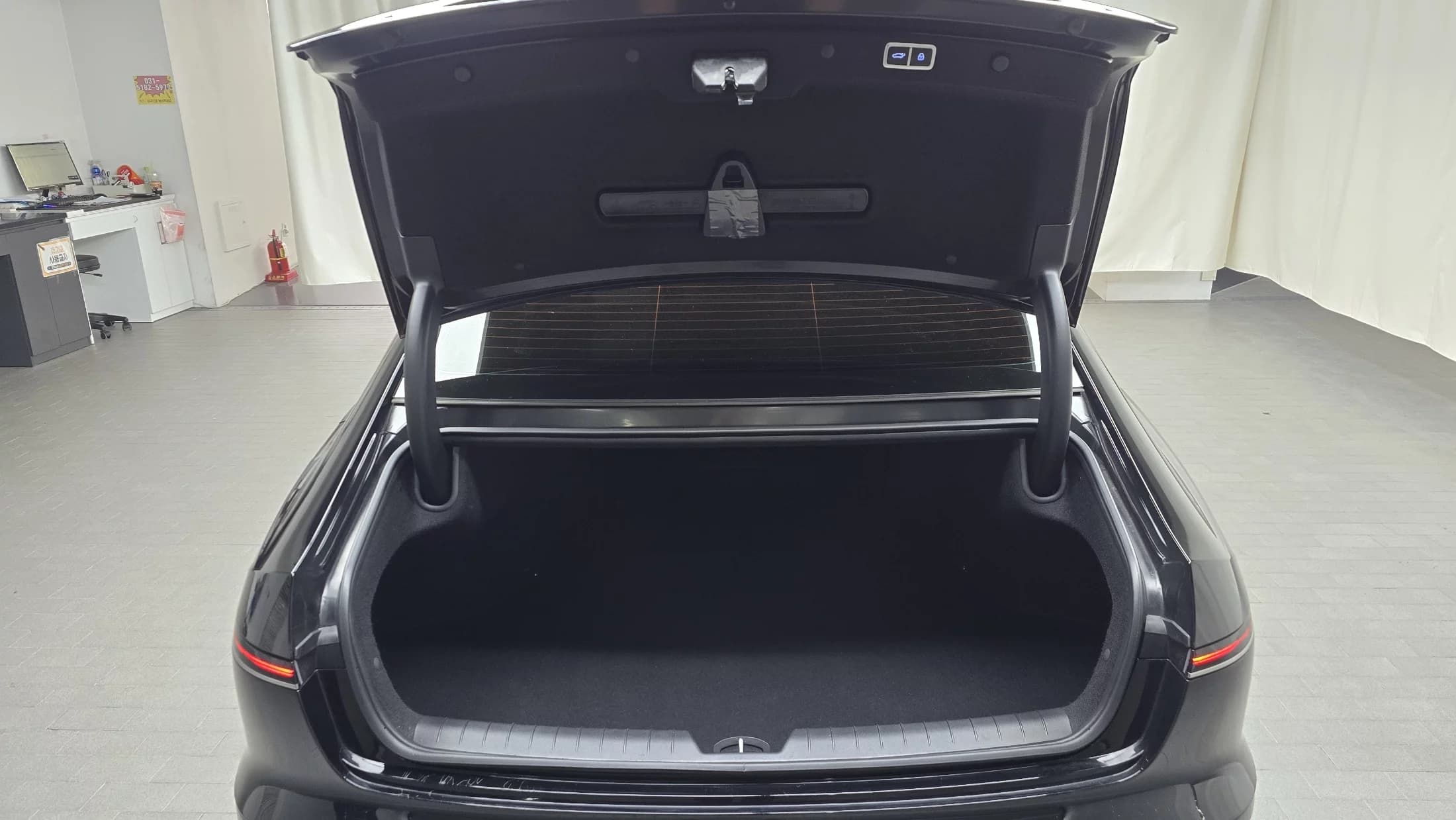 Hyundai Grandeur 3.5 Gasoline 2WD Exclusive, 2024 г. 16779 км. — фото 20