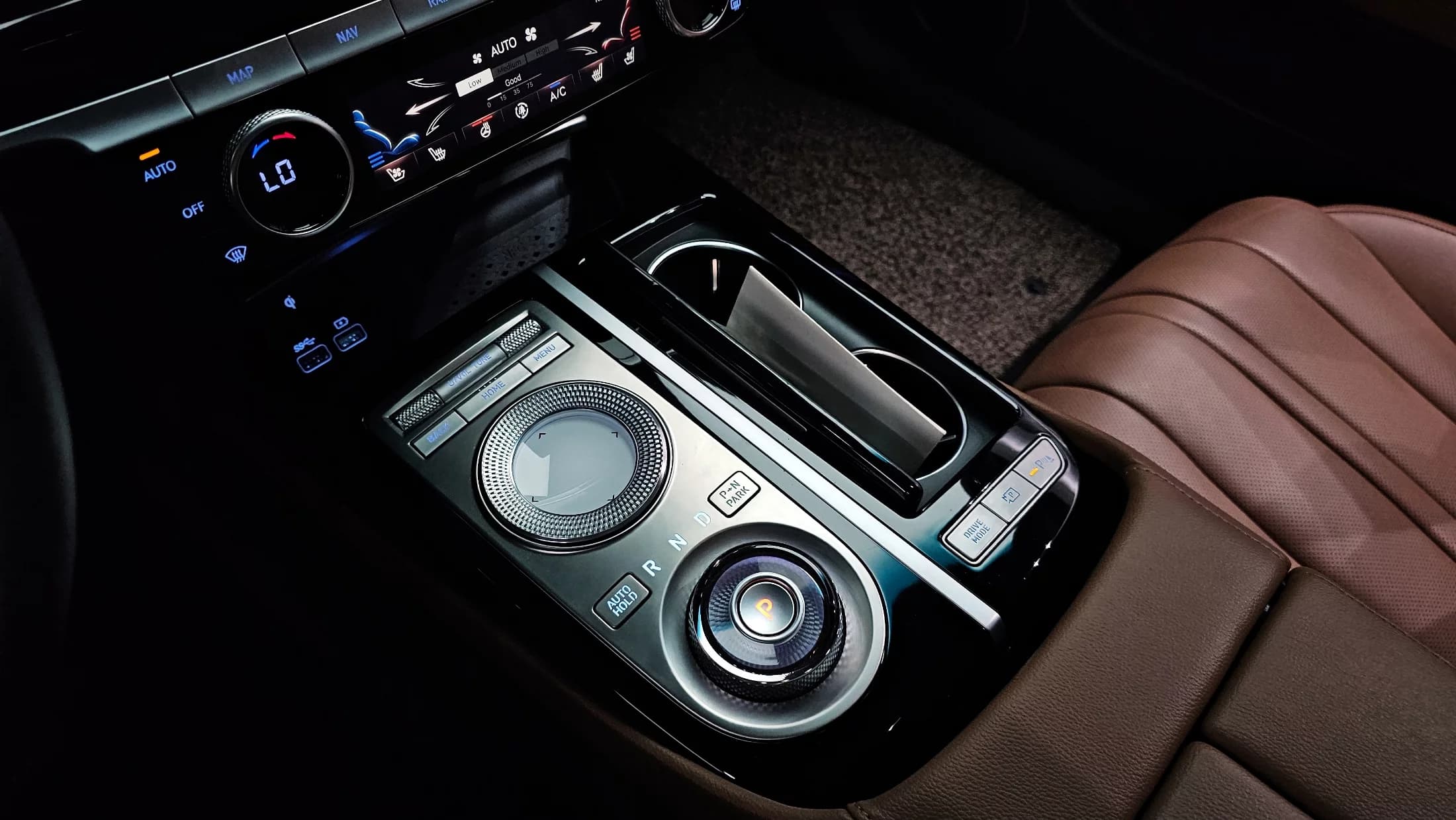 Genesis G80 Gasoline 2.5 Turbo AWD, 2022 г. 57067 км. — фото 9