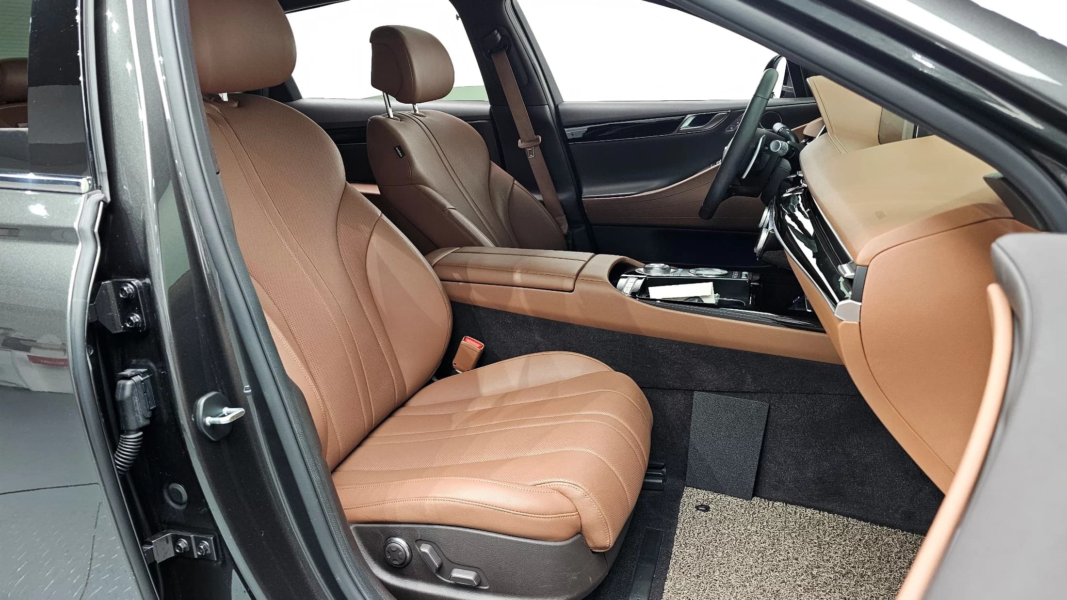 Genesis G80 Gasoline 2.5 Turbo AWD, 2022 г. 57067 км. — фото 10