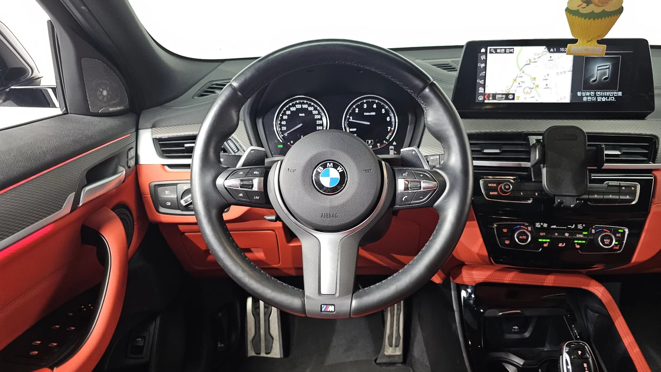 BMW X2 xDrive M35i, 2023 г. 24636 км. — фото 13