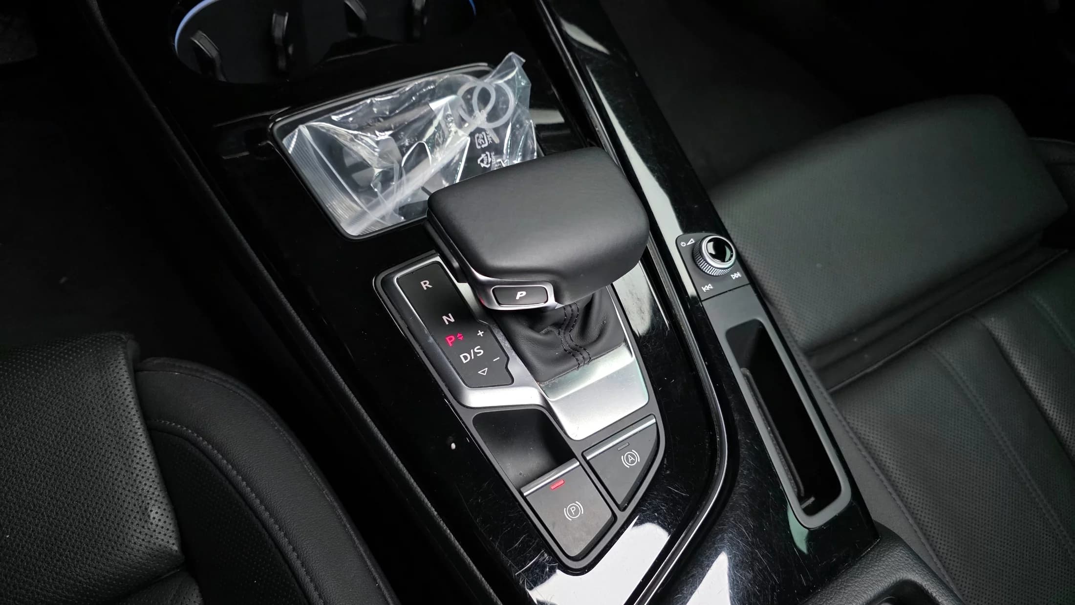 Audi A4 40 TFSI Premium, 2021 г. 50845 км. — фото 9