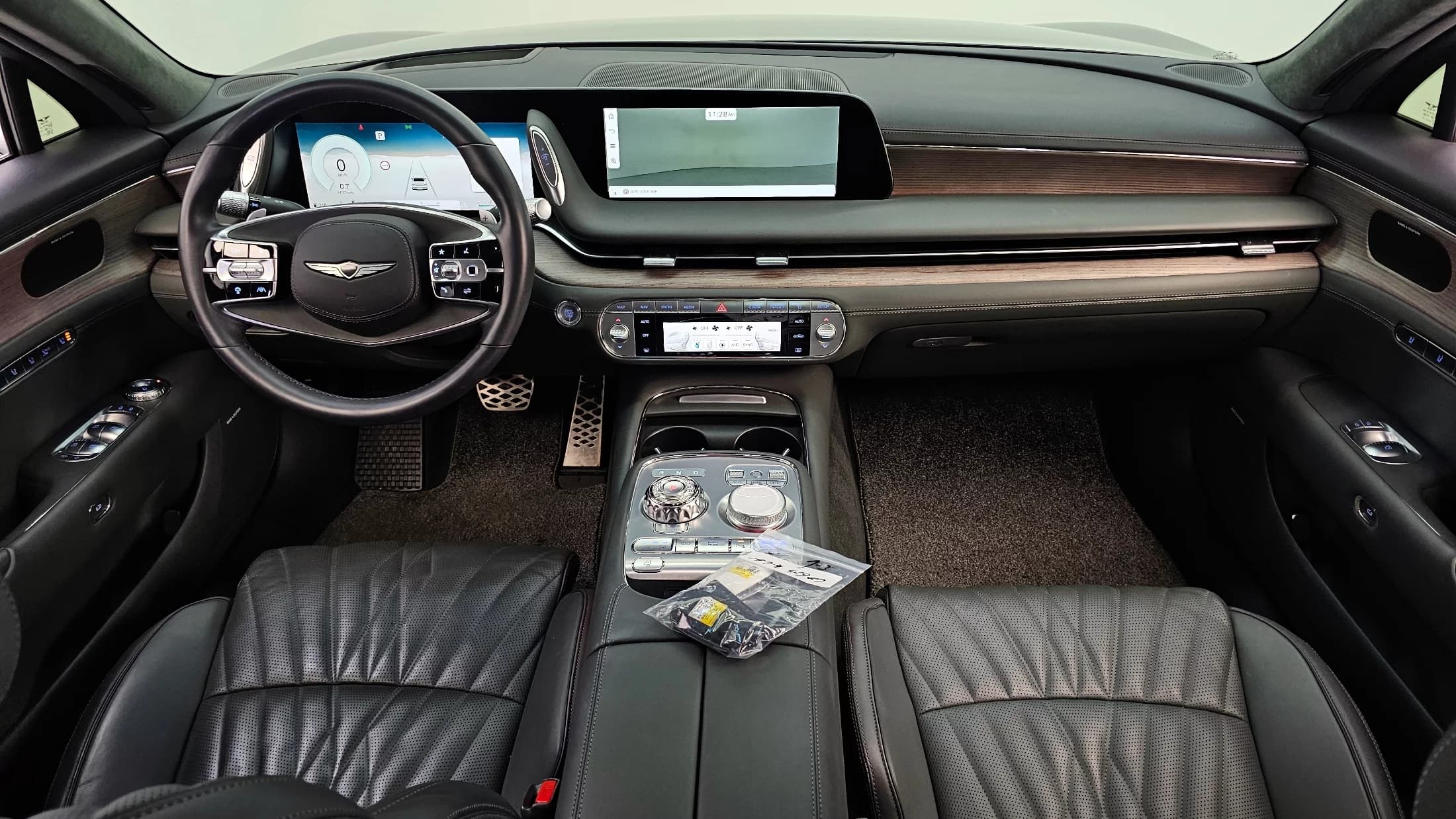 Genesis G90 Gasoline 3.5 Turbo AWD, 2022 г. 98009 км. — фото 7