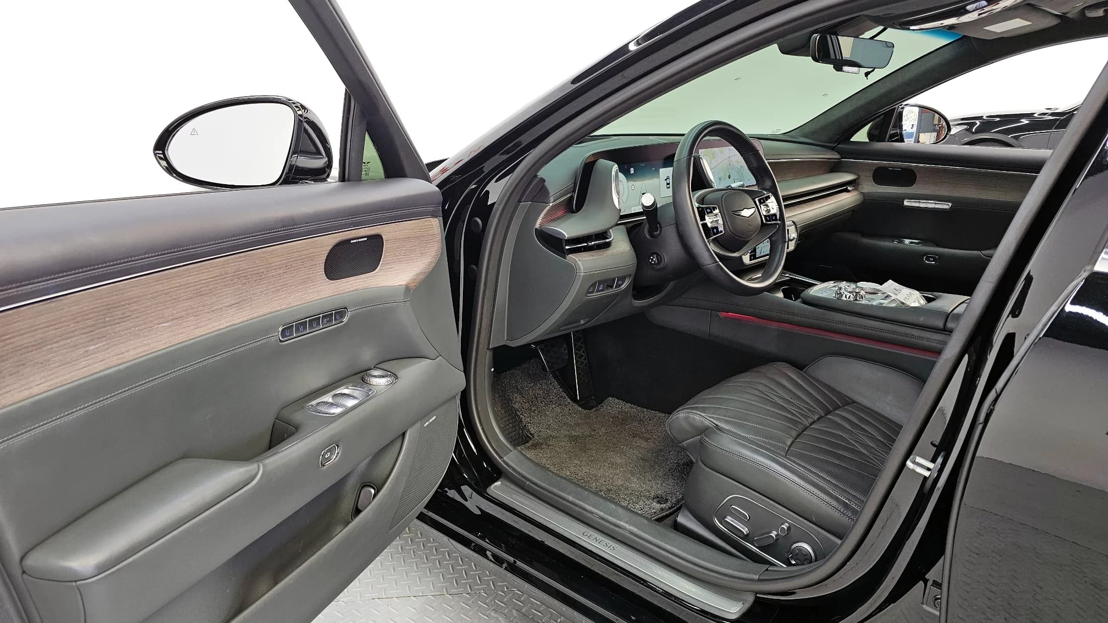Genesis G90 Gasoline 3.5 Turbo AWD, 2022 г. 98009 км. — фото 10