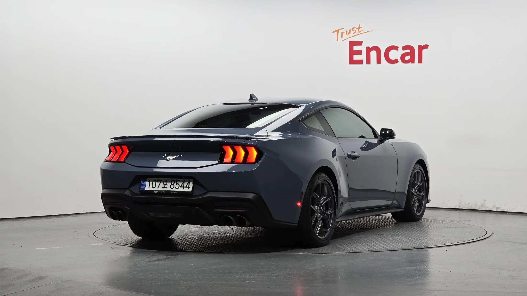 Ford MUSTANG 2.3 EcoBoost Premium Coupe, 2024 г. 23681 км. — фото 2