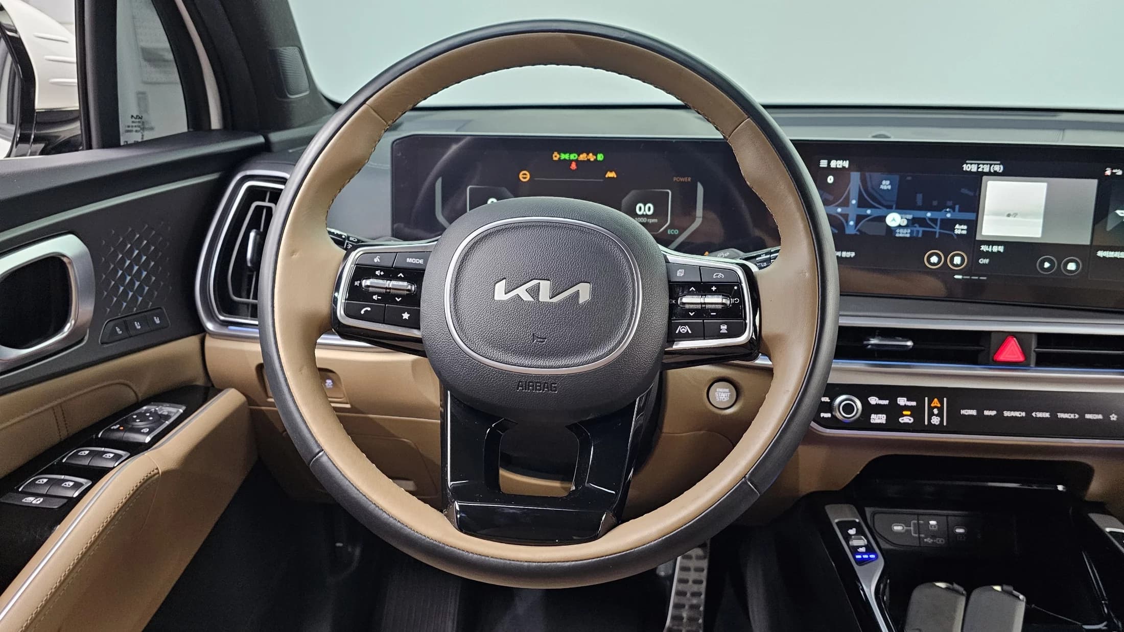Kia Sorento HEV 1.6 2WD Signature, гибрид, 2023 г. 20210 км. — фото 13