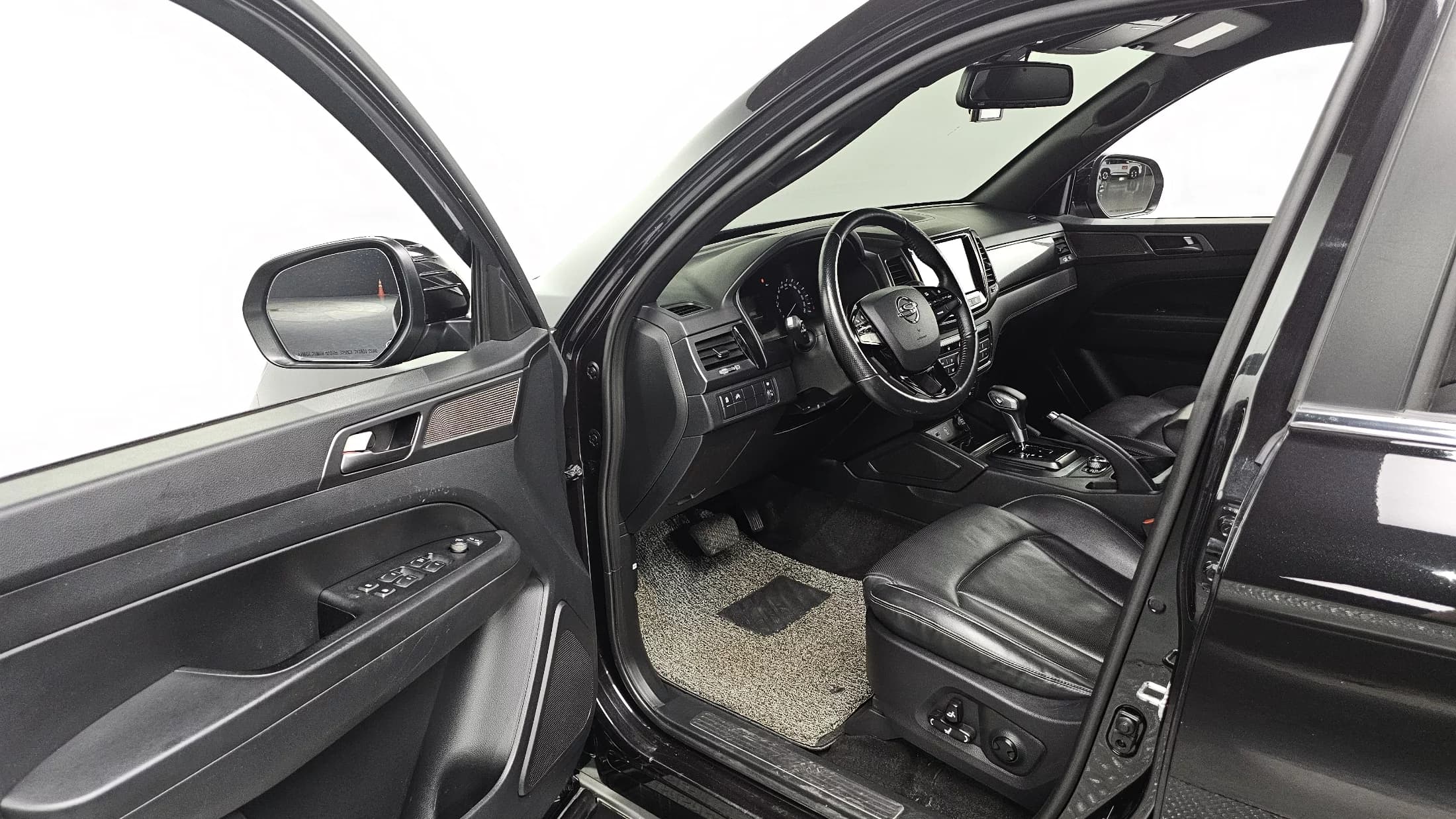 SsangYong Rexton Diesel 2.2 4WD Prestige, 2021 г. 108094 км. — фото 10