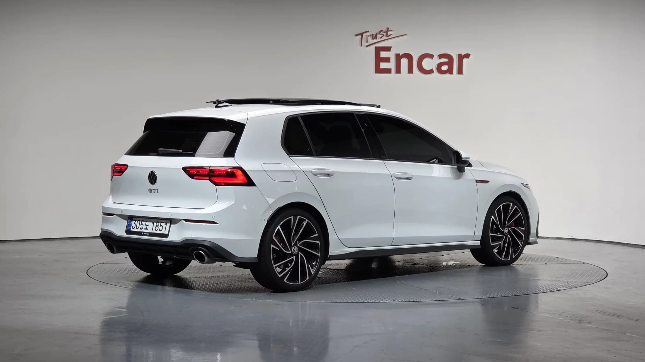 Volkswagen GOLF 2.0 GTI, 2023 г. 24517 км.