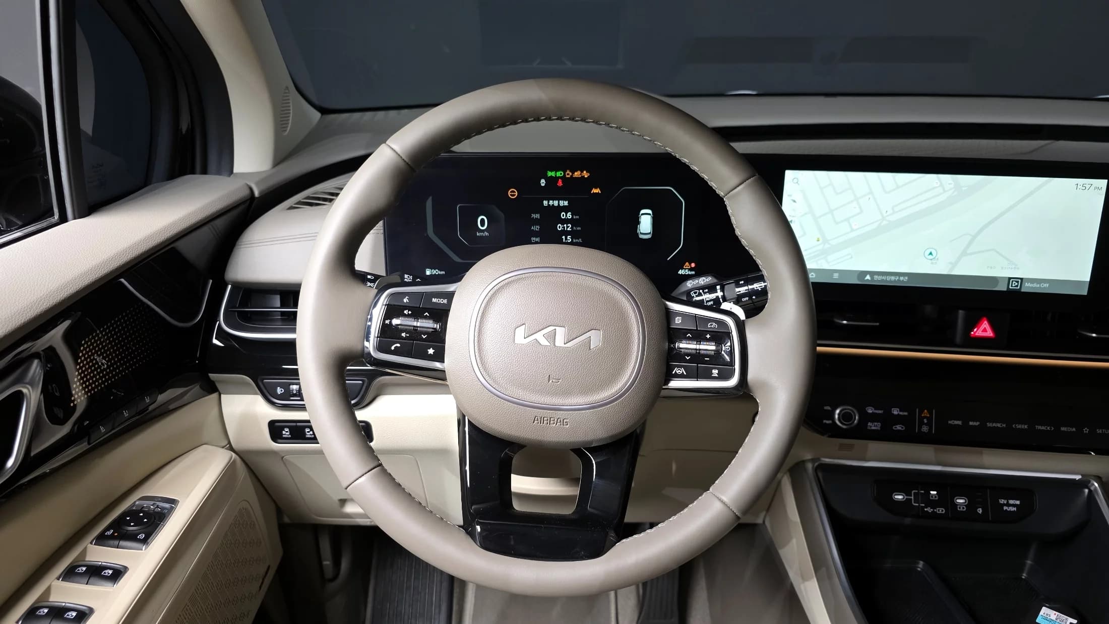 Kia Carnival Gasoline 9-Seater Signature, 2024 г. 502 км. — фото 13
