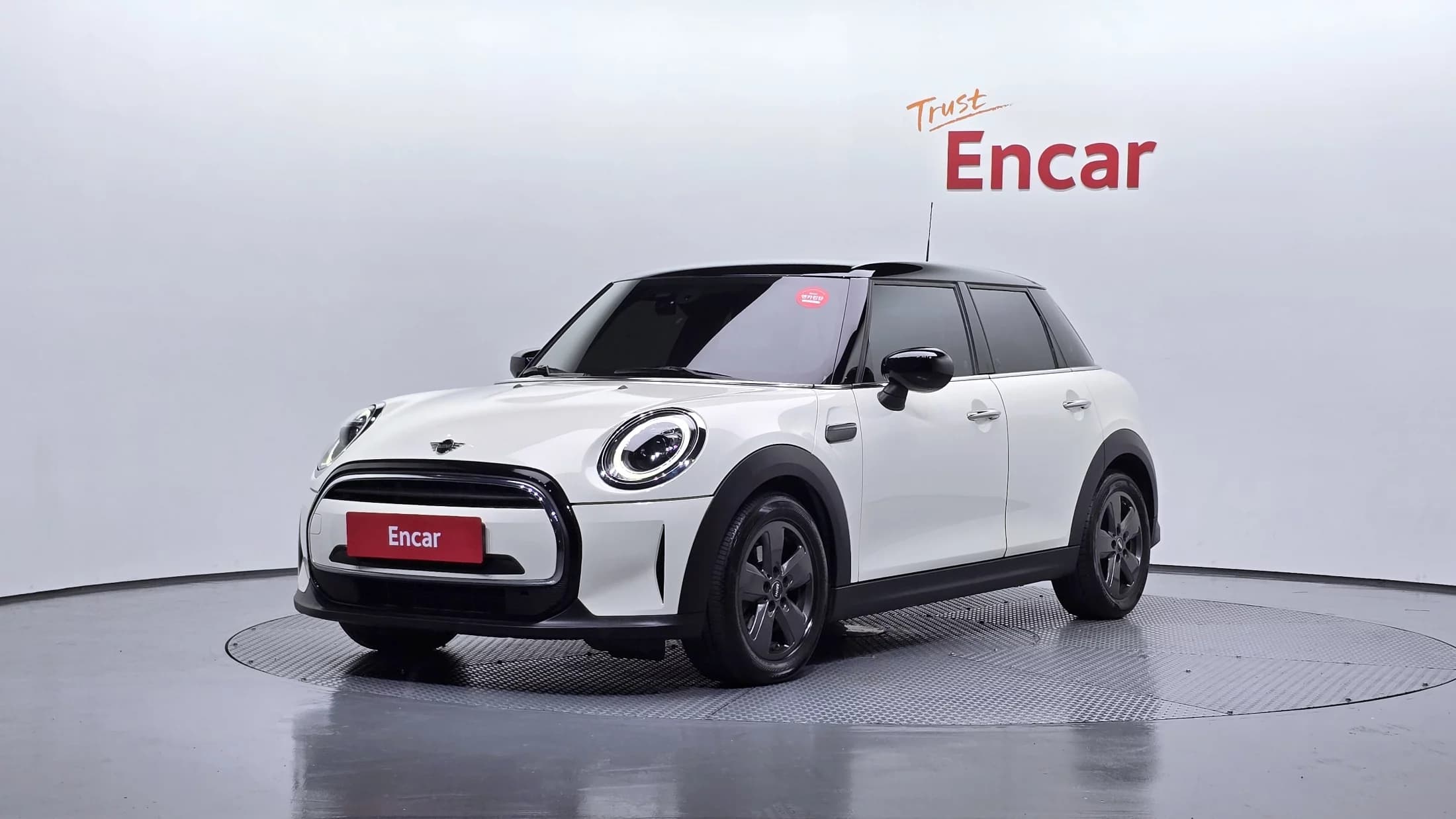 MINI Cooper 5Door Classic Third Generation, 2021 г. 61569 км.