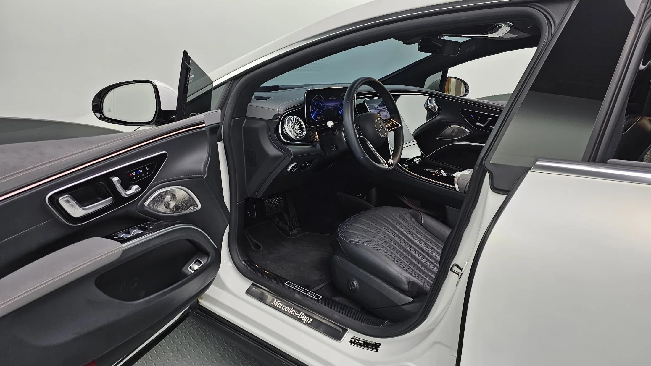 Mercedes-Benz EQS EQS350, электромобиль, 2022 г. 45866 км. — фото 10