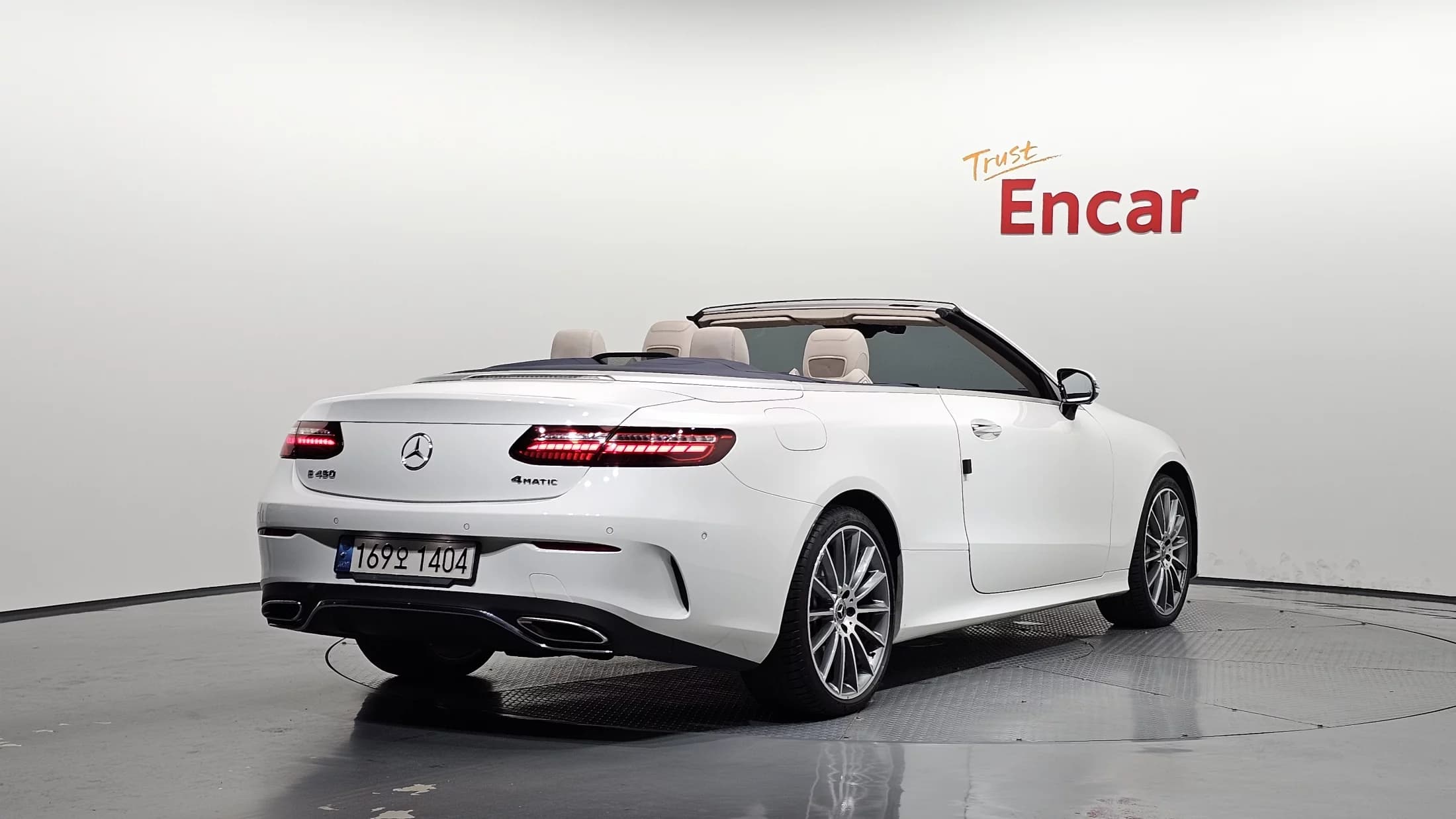 Mercedes-Benz E-Class E450 4MATIC Cabriolet, 2022 г. 28900 км. — фото 2