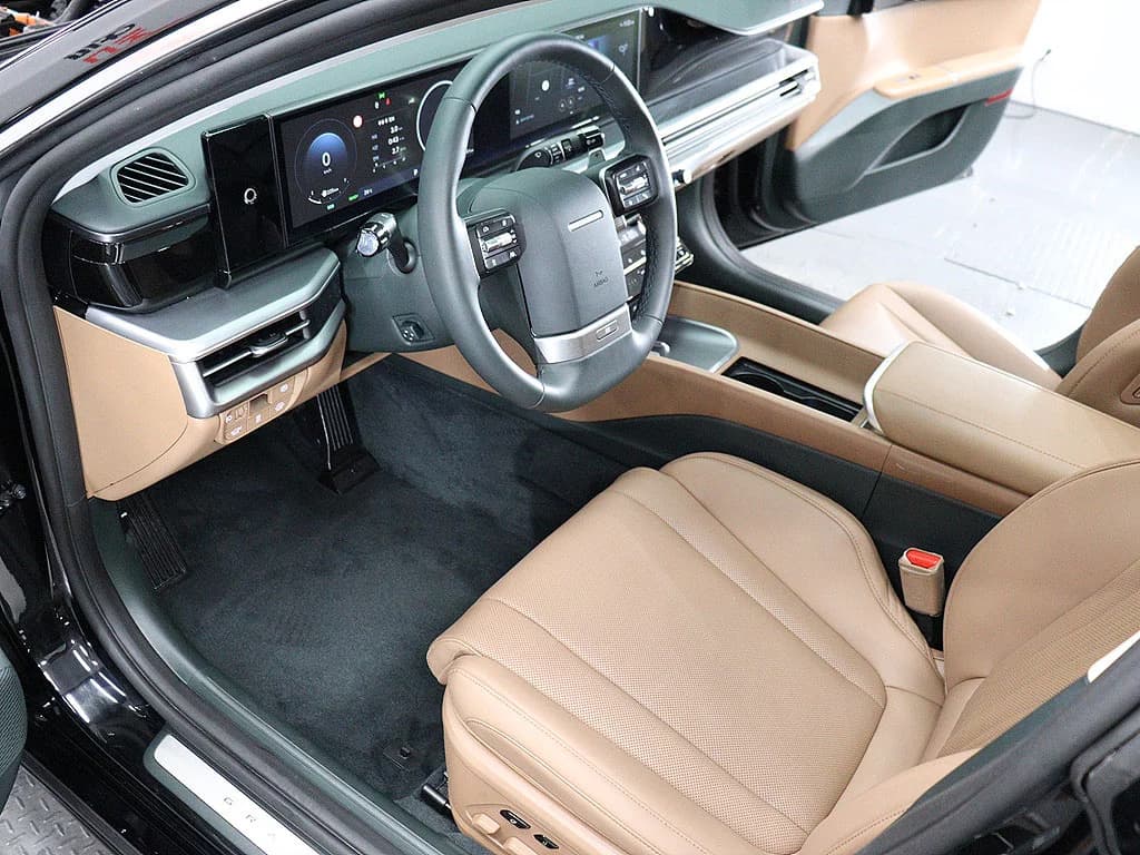 Hyundai Grandeur Exclusive, гибрид, 2024 г. 29089 км. — фото 15