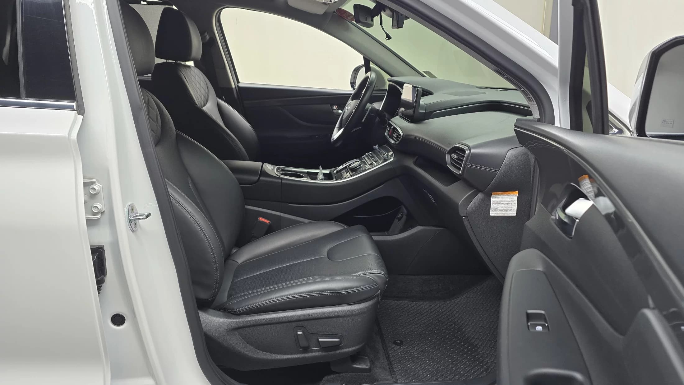 Hyundai Santa Fe HEV 1.6 2WD Prestige, гибрид, 2022 г. 111959 км. — фото 10