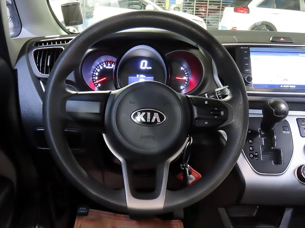 Kia RAY Van Luxury, 2021 г. 39967 км. — фото 11