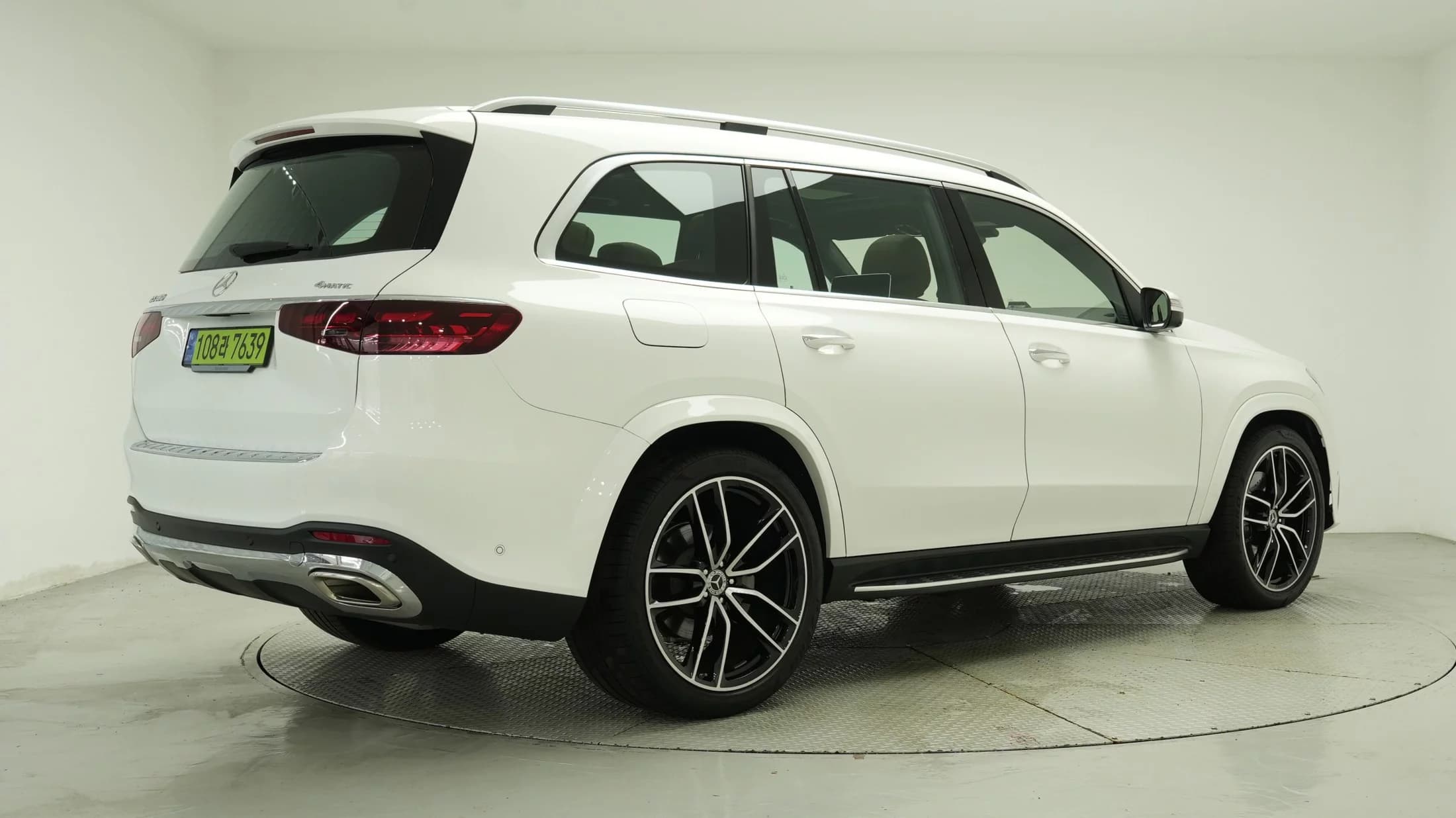 Mercedes-Benz GLS-Class GLS580 4MATIC, 2024 г. 5328 км. — фото 2