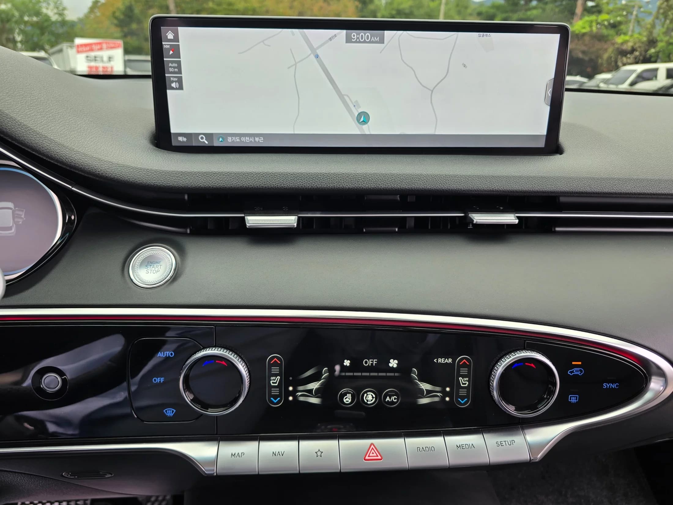 Genesis GV70 2.5T Gasoline AWD, 2021 г. 47790 км. — фото 17