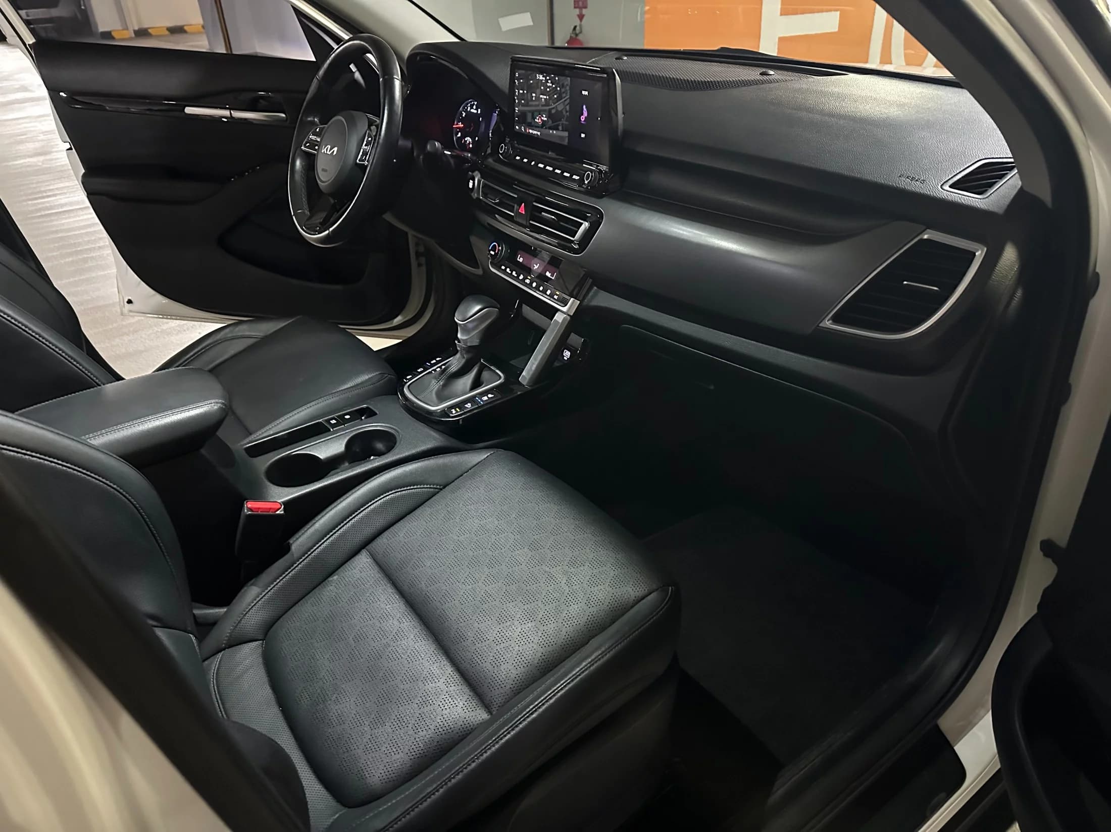 Kia Seltos Gasoline 1.6 Turbo 2WD Prestige, 2021 г. 65467 км. — фото 16
