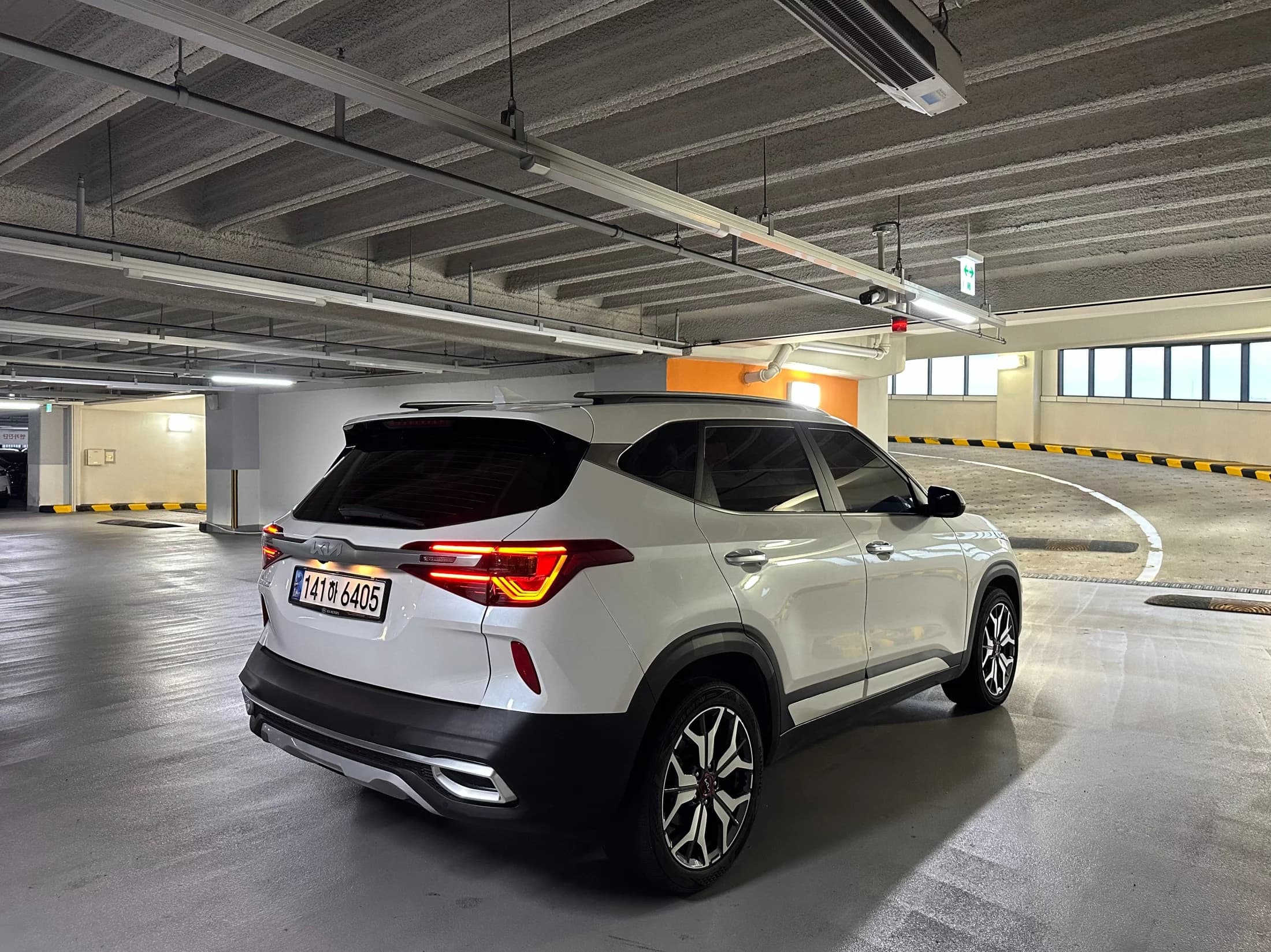 Kia Seltos Gasoline 1.6 Turbo 2WD Prestige, 2021 г. 65467 км. — фото 3