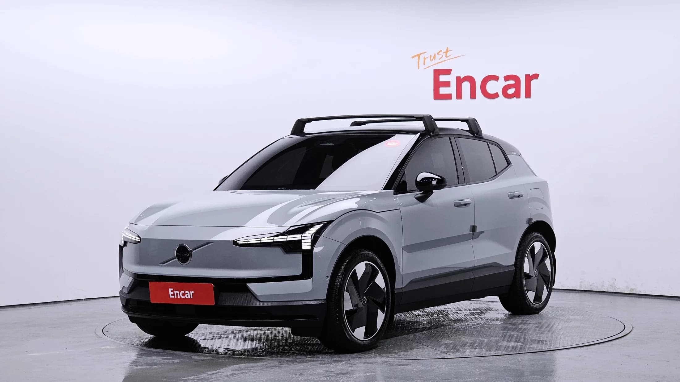 Volvo EX30 Ultra, электромобиль, 2025 г. 12277 км.