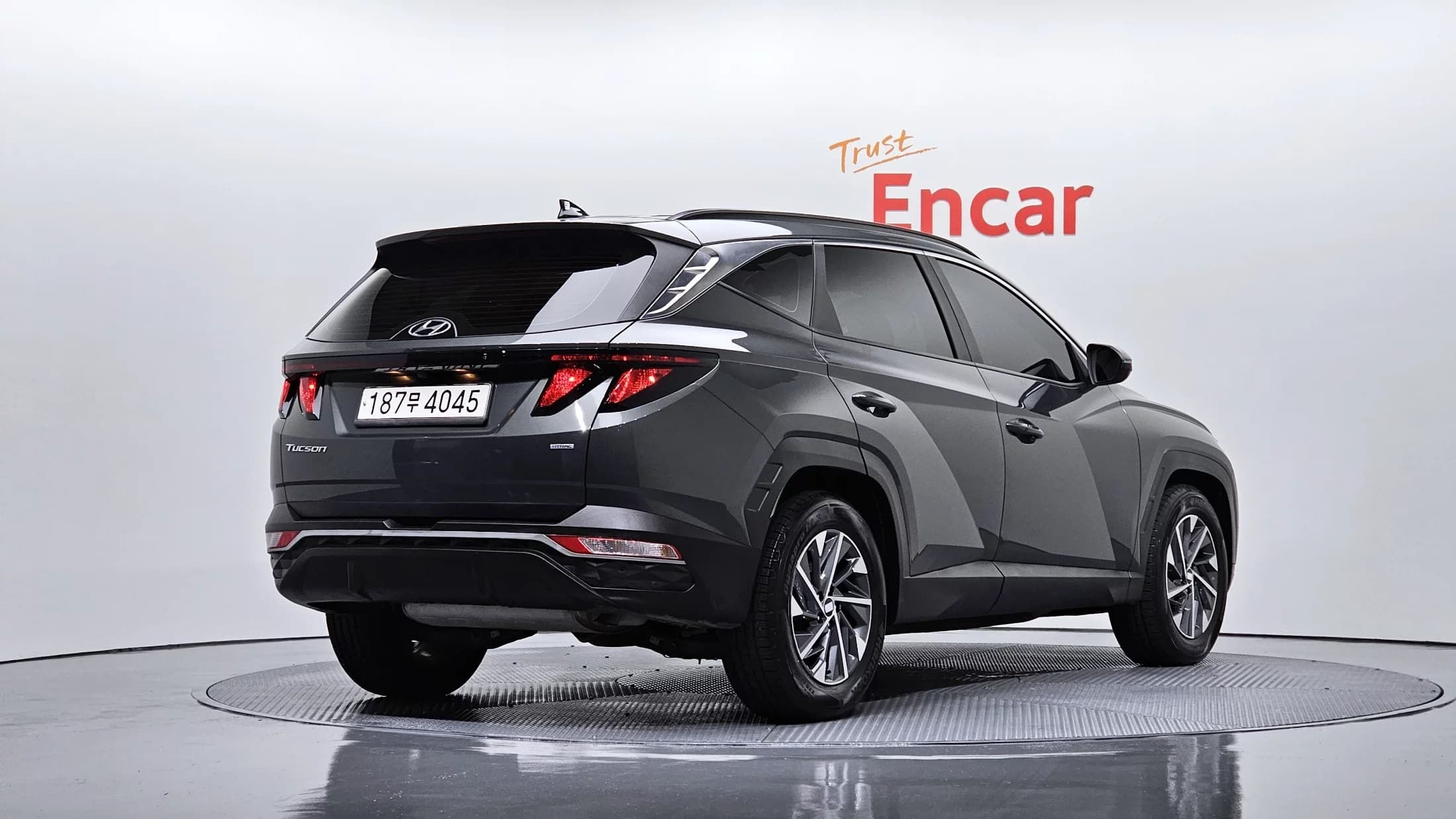 Hyundai Tucson Gasoline 1.6 Turbo 4WD Premium, 2023 г. 52477 км. — фото 2