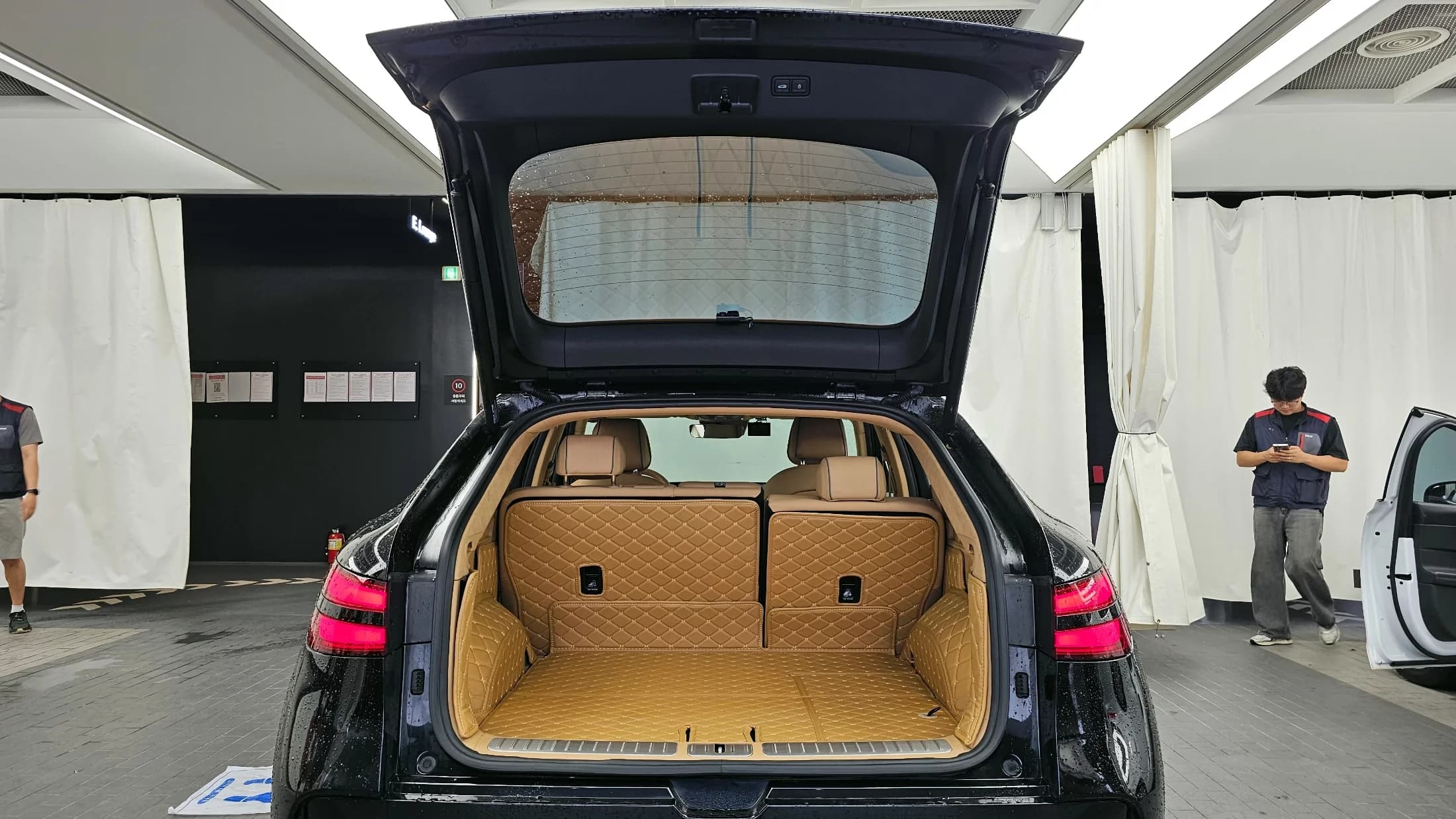 Genesis GV60 Standard AWD, электромобиль, 2022 г. 96764 км. — фото 20