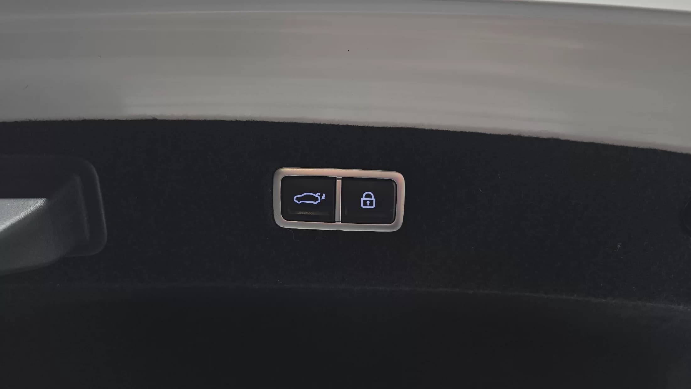 Genesis G90 Gasoline 3.5 Turbo AWD, 2022 г. 74517 км. — фото 20