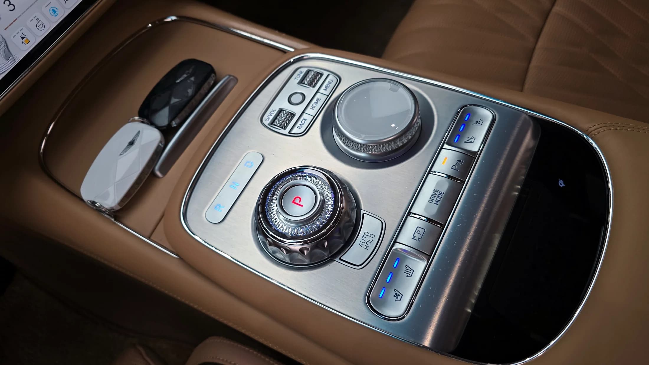 Genesis G90 Gasoline 3.5 Turbo AWD, 2022 г. 74517 км. — фото 9