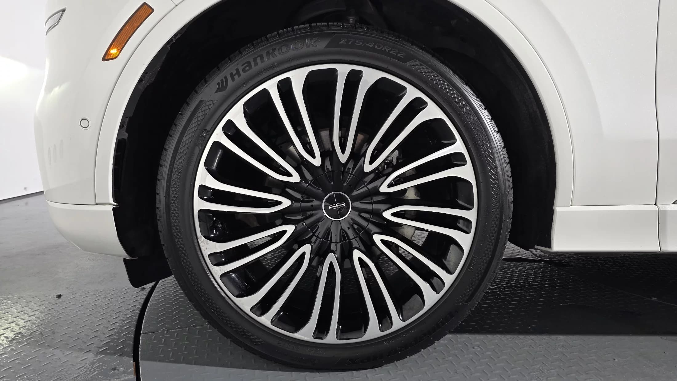 Lincoln AVIATOR 3.0 Black Label AWD, 2021 г. 66567 км. — фото 5