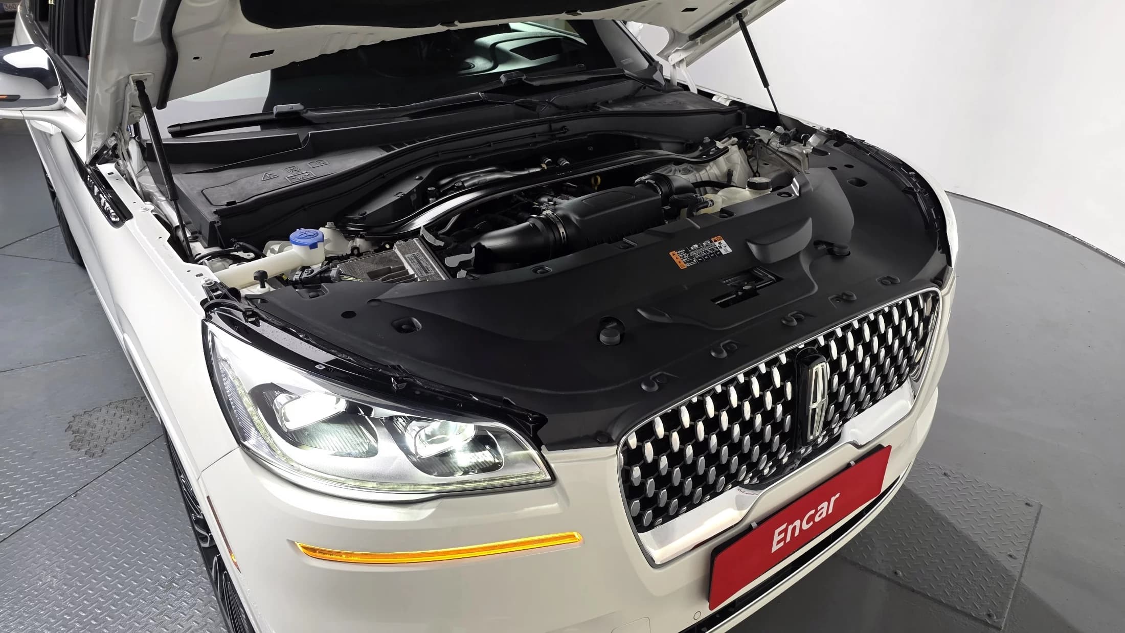 Lincoln AVIATOR 3.0 Black Label AWD, 2021 г. 66567 км. — фото 6
