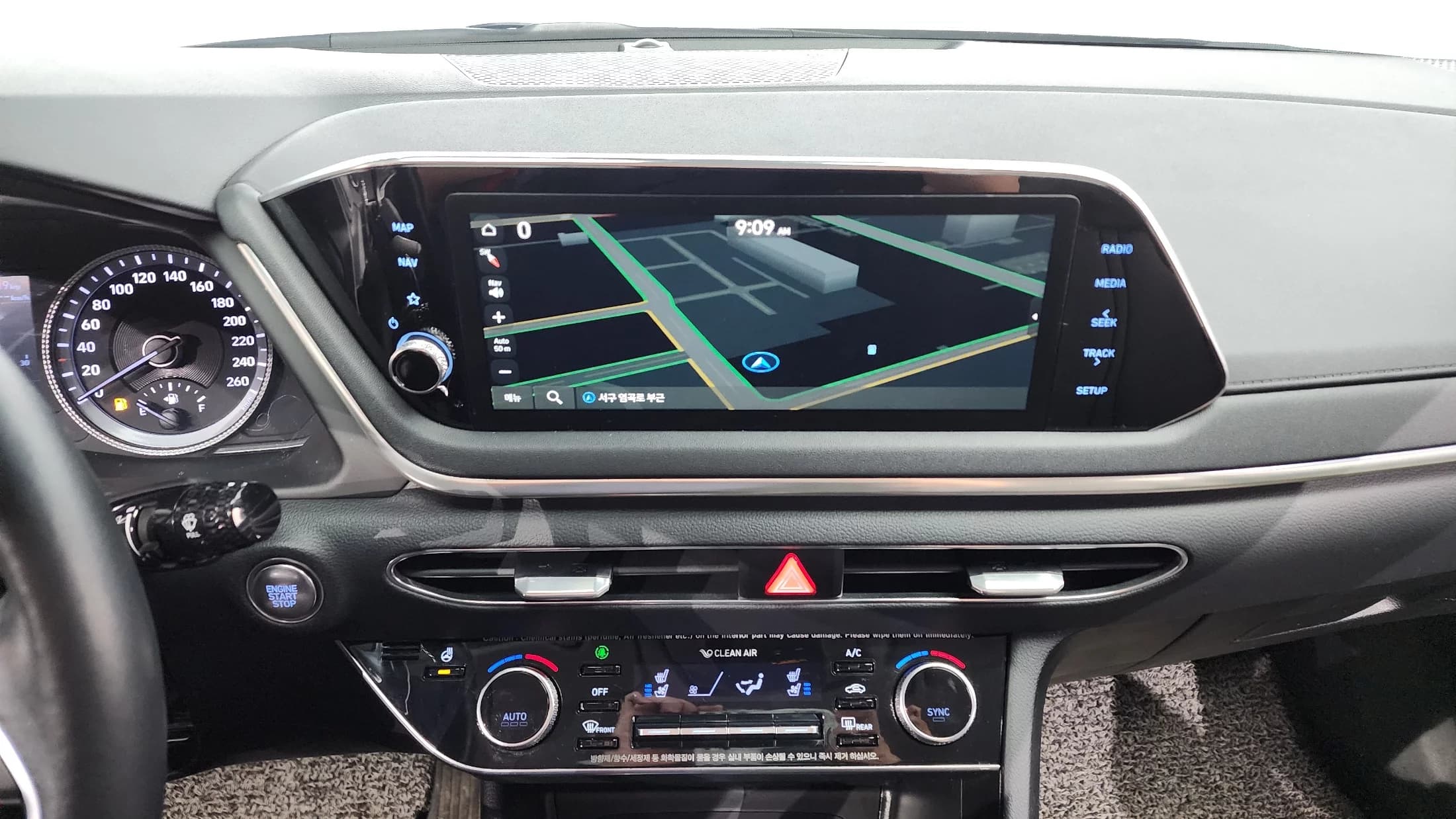 Hyundai Sonata 2.0 Premium Family, 2021 г. 49375 км. — фото 27