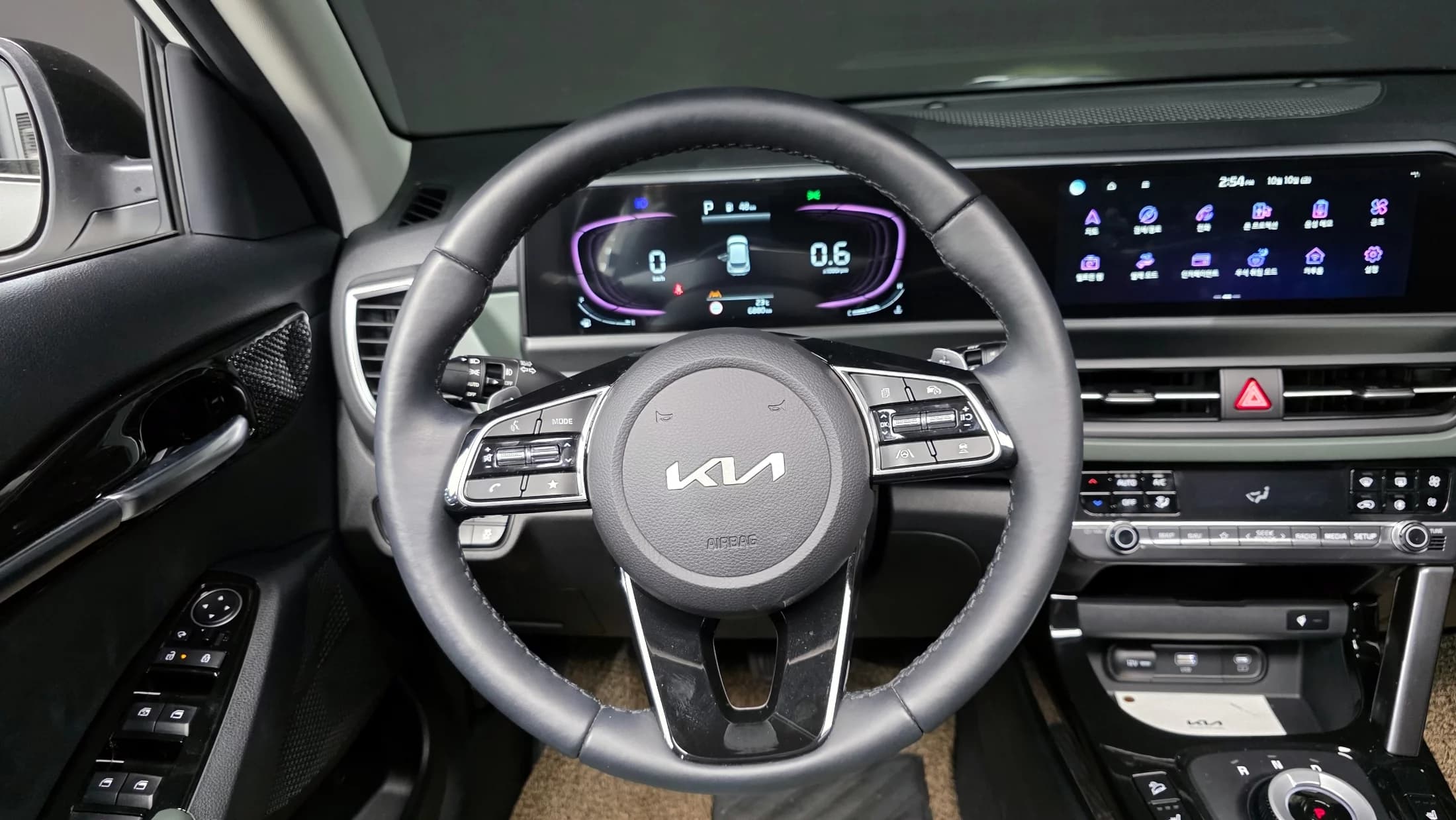 Kia Seltos Gasoline 1.6 Turbo 2WD Gravity, 2023 г. 6919 км. — фото 13