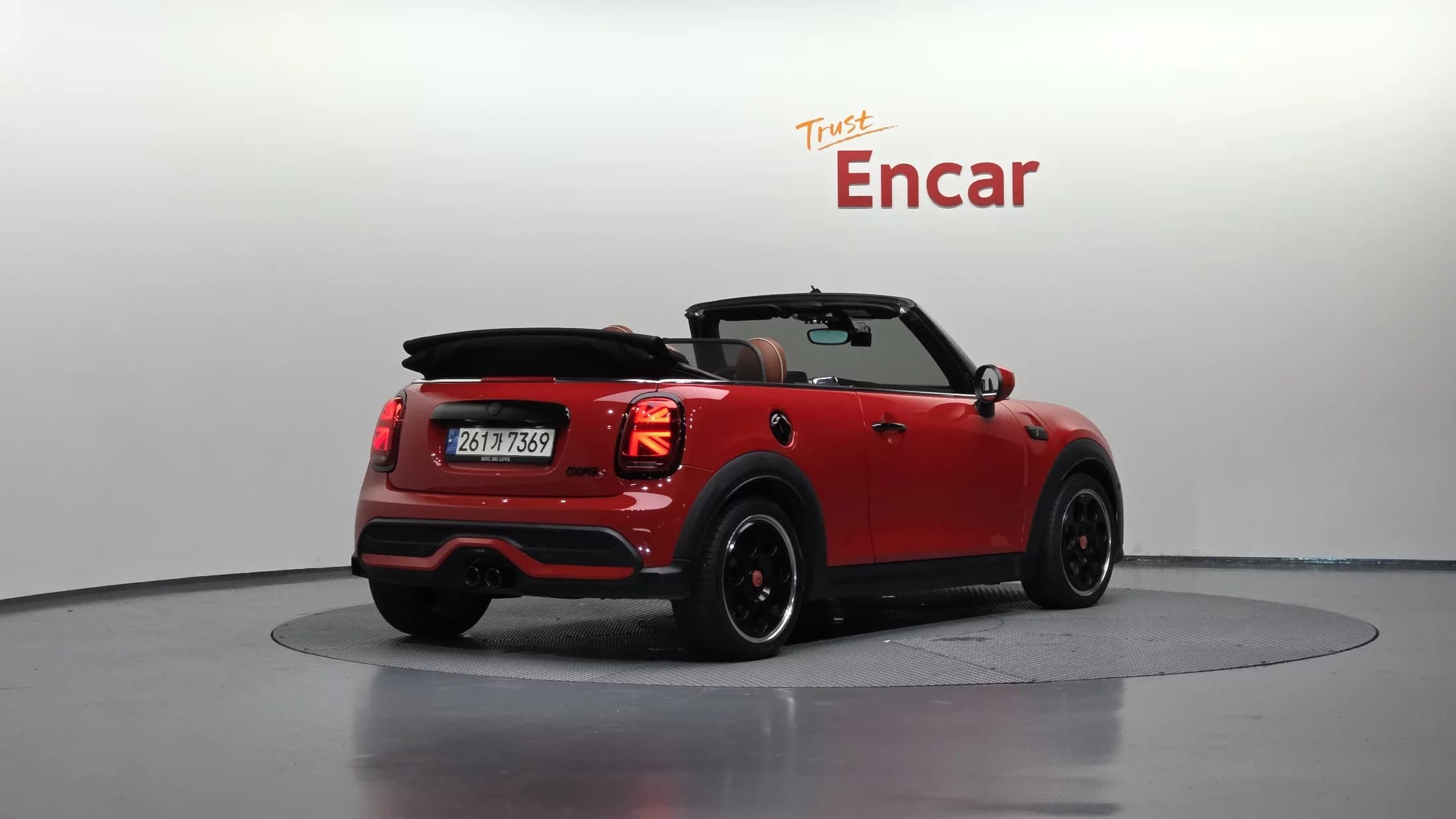 MINI Cooper Convertible Classic Launch Pack Third Generation, 2021 г. 32258 км. — фото 2