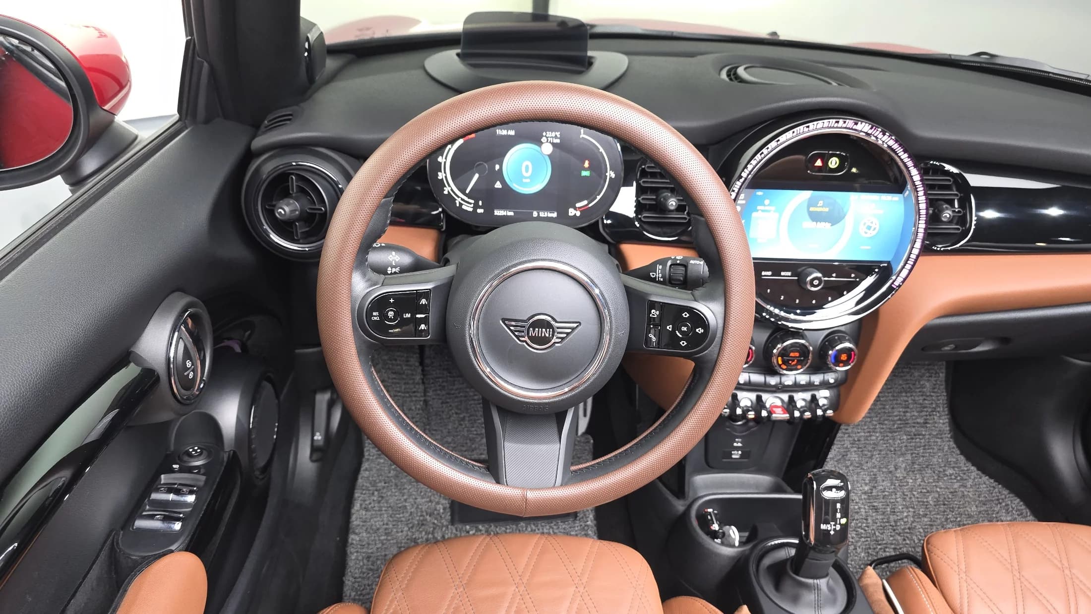 MINI Cooper Convertible Classic Launch Pack Third Generation, 2021 г. 32258 км. — фото 13