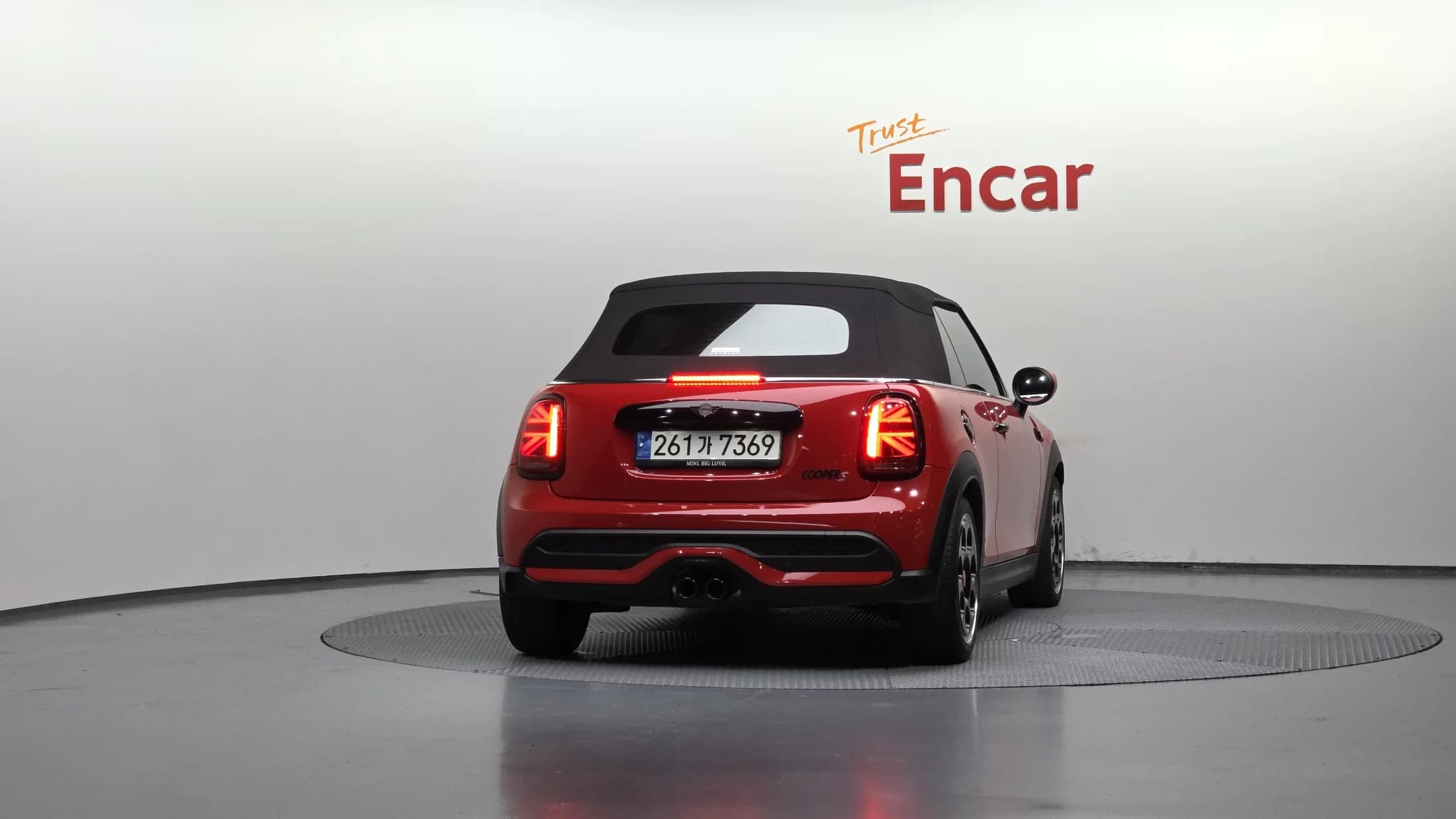 MINI Cooper Convertible Classic Launch Pack Third Generation, 2021 г. 32258 км. — фото 4