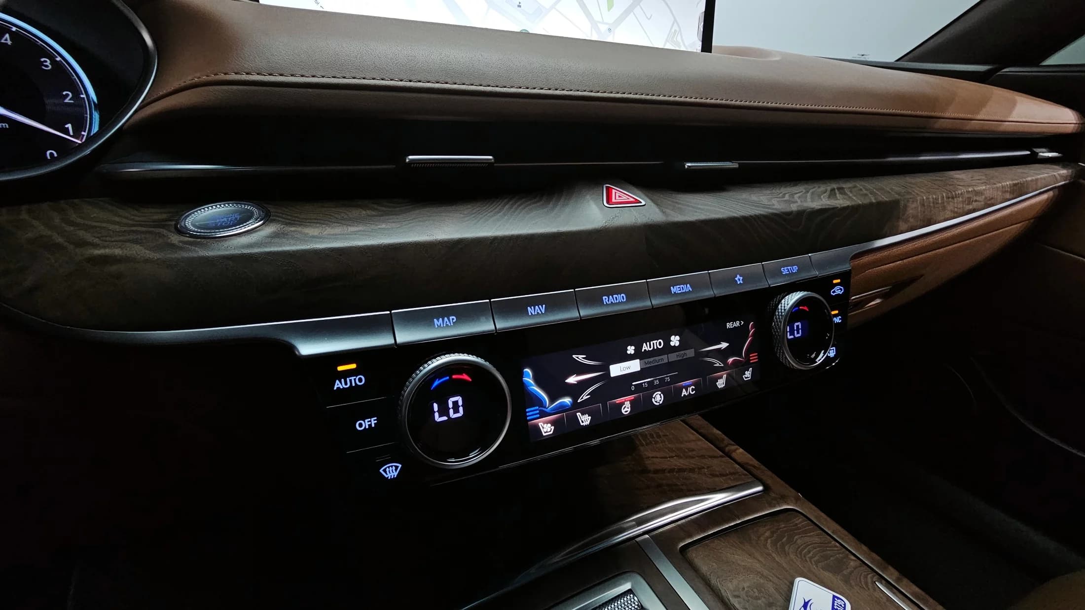 Genesis G80 Gasoline 2.5 Turbo AWD, 2021 г. 79936 км. — фото 30