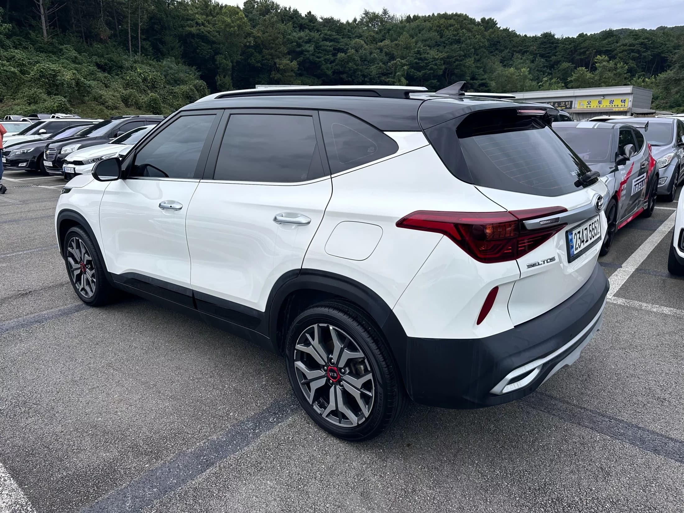 Kia Seltos Gasoline 1.6 Turbo 4WD Signature, 2021 г. 59499 км. — фото 6
