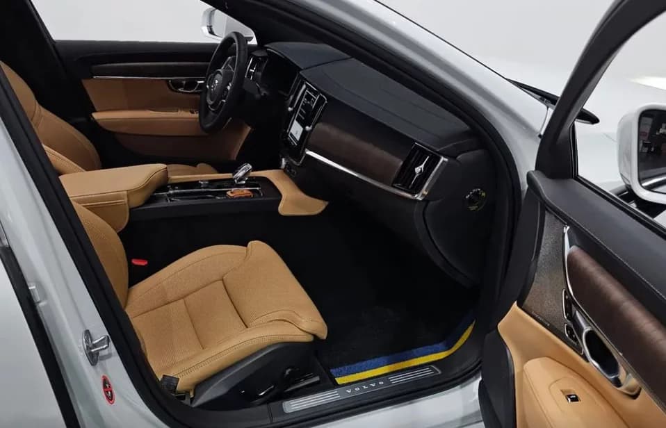 Volvo S90 B6 AWD Ultimate Bright, 2024 г. 11747 км. — фото 12