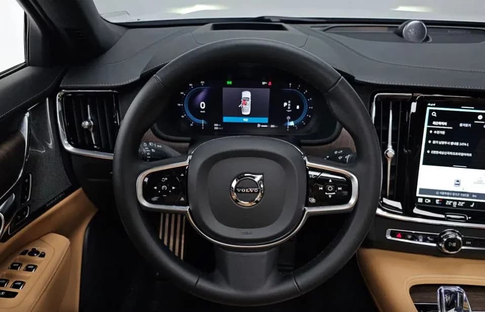 Volvo S90 B6 AWD Ultimate Bright, 2024 г. 11747 км. — фото 14