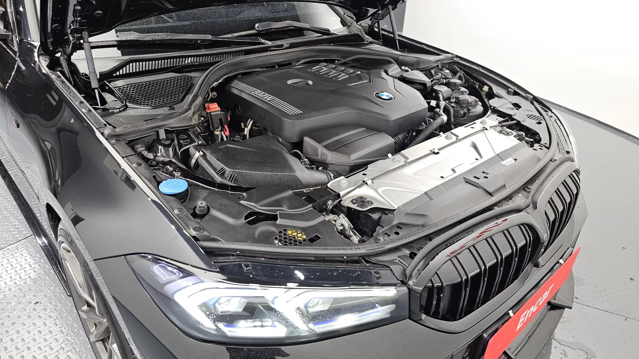 BMW 3-Series 320i Touring M Sports, 2024 г. 27494 км. — фото 6