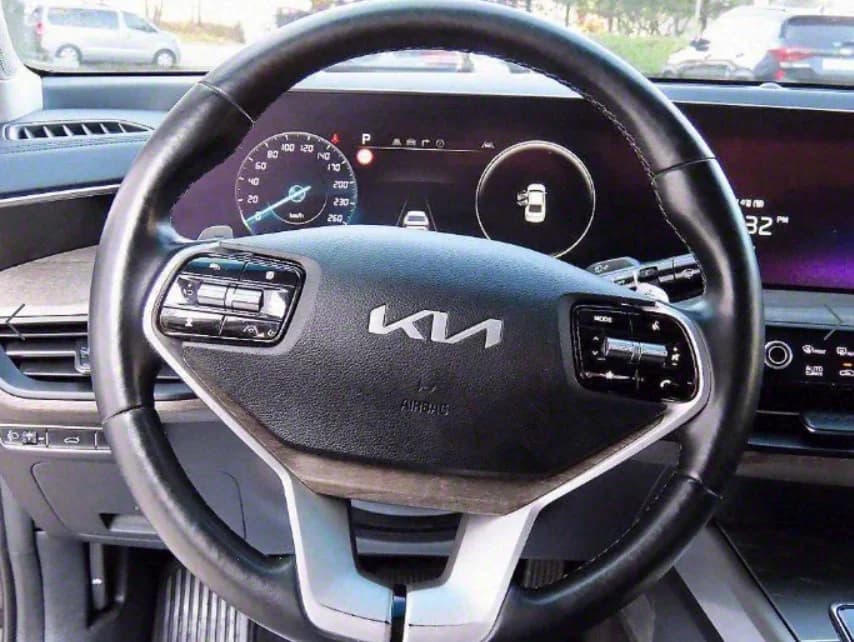 Kia K8 2.5 Gasoline 2WD Noblesse, 2021 г. 114286 км. — фото 8