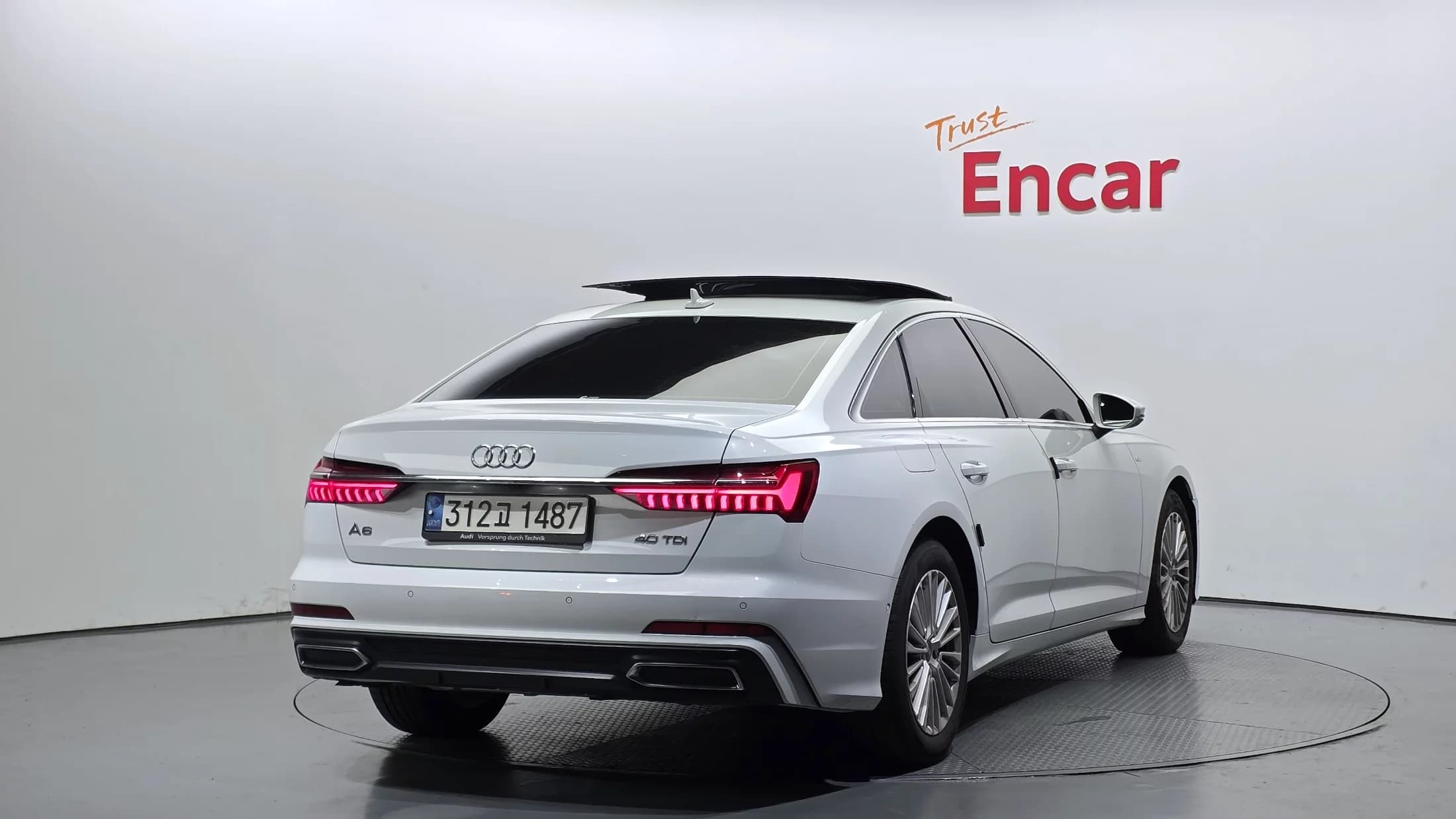 Audi A6 40 TDI Premium, 2021 г. 80873 км. — фото 2