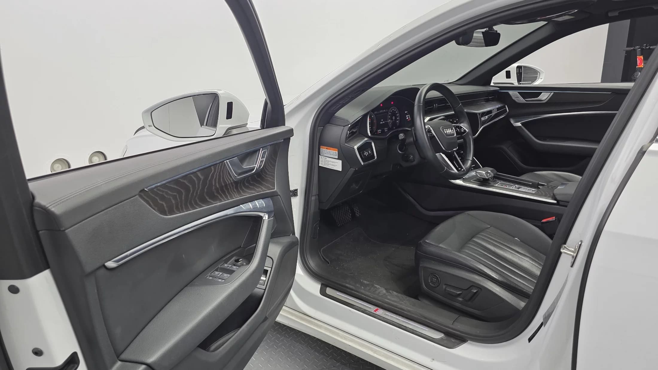 Audi A6 40 TDI Premium, 2021 г. 80873 км. — фото 11