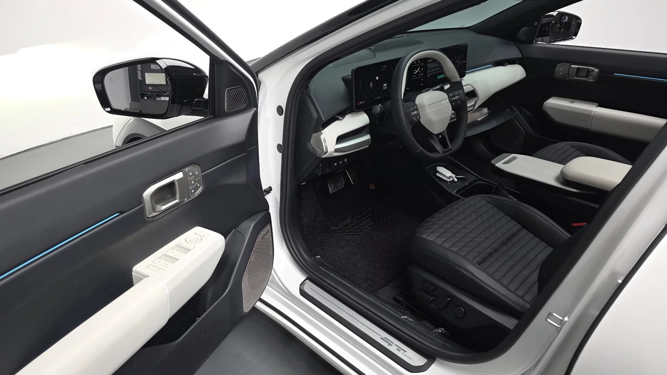 Kia EV4 Long Range 2WD GT-LIne, электромобиль, 2025 г. 1710 км. — фото 12